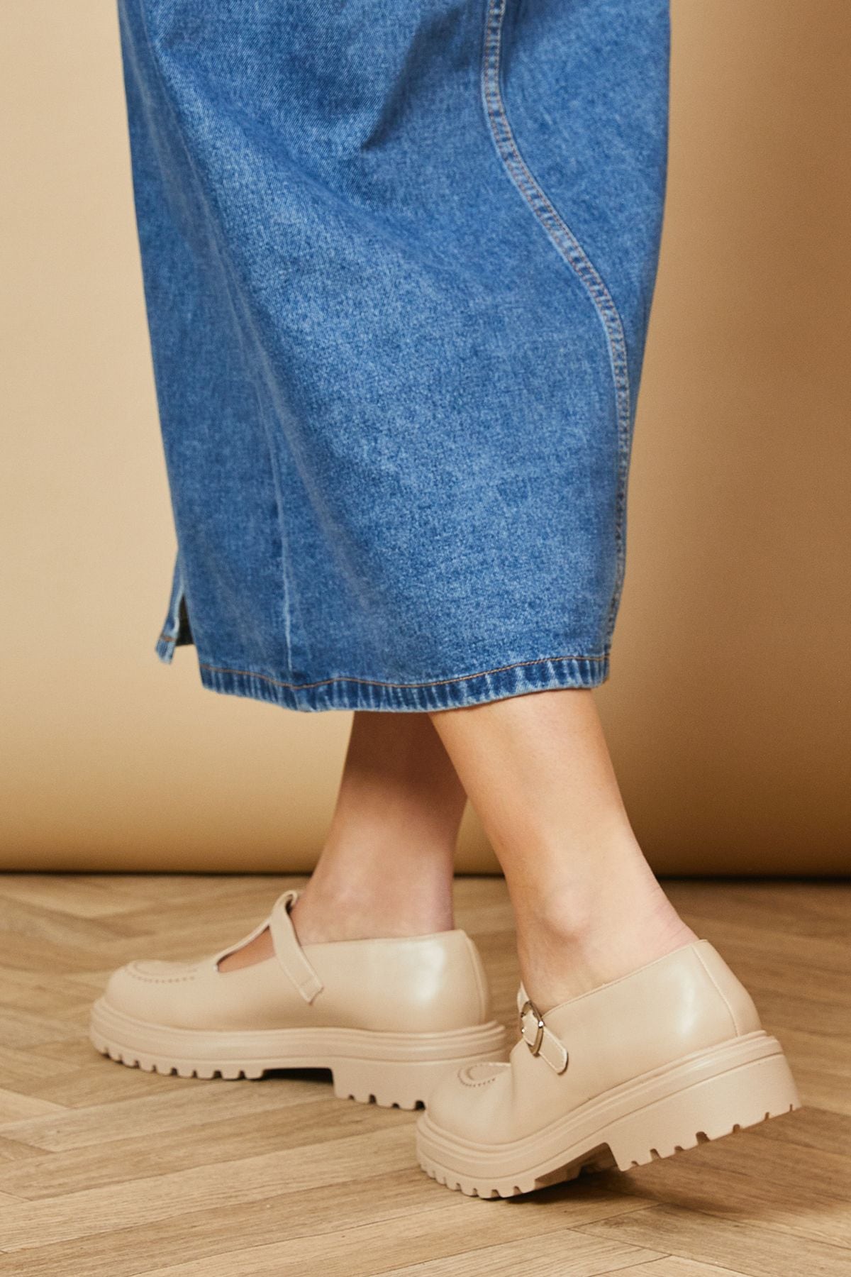 Oasis Charis Faux Leather T Bar Mary Jane Chunky Shoes Beige image 3