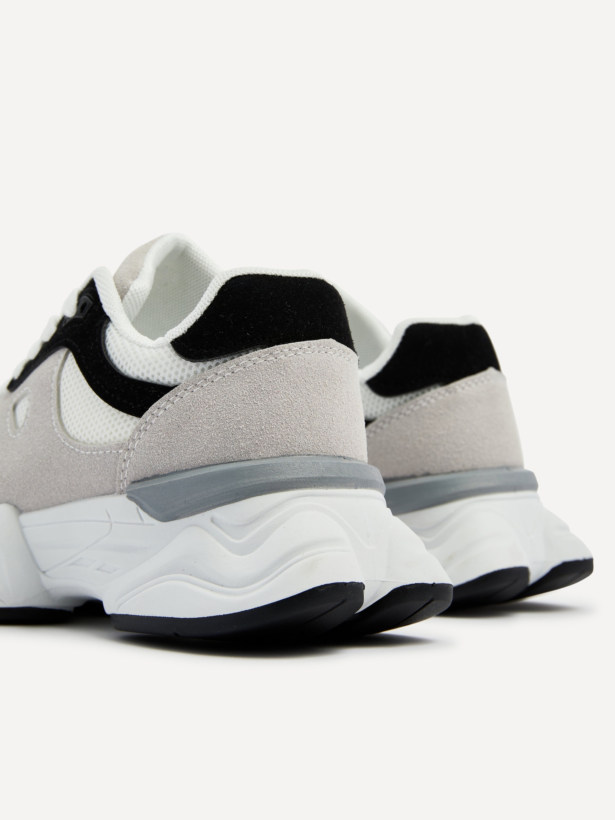 Linzi Hackney Black & Grey Trainer image 5