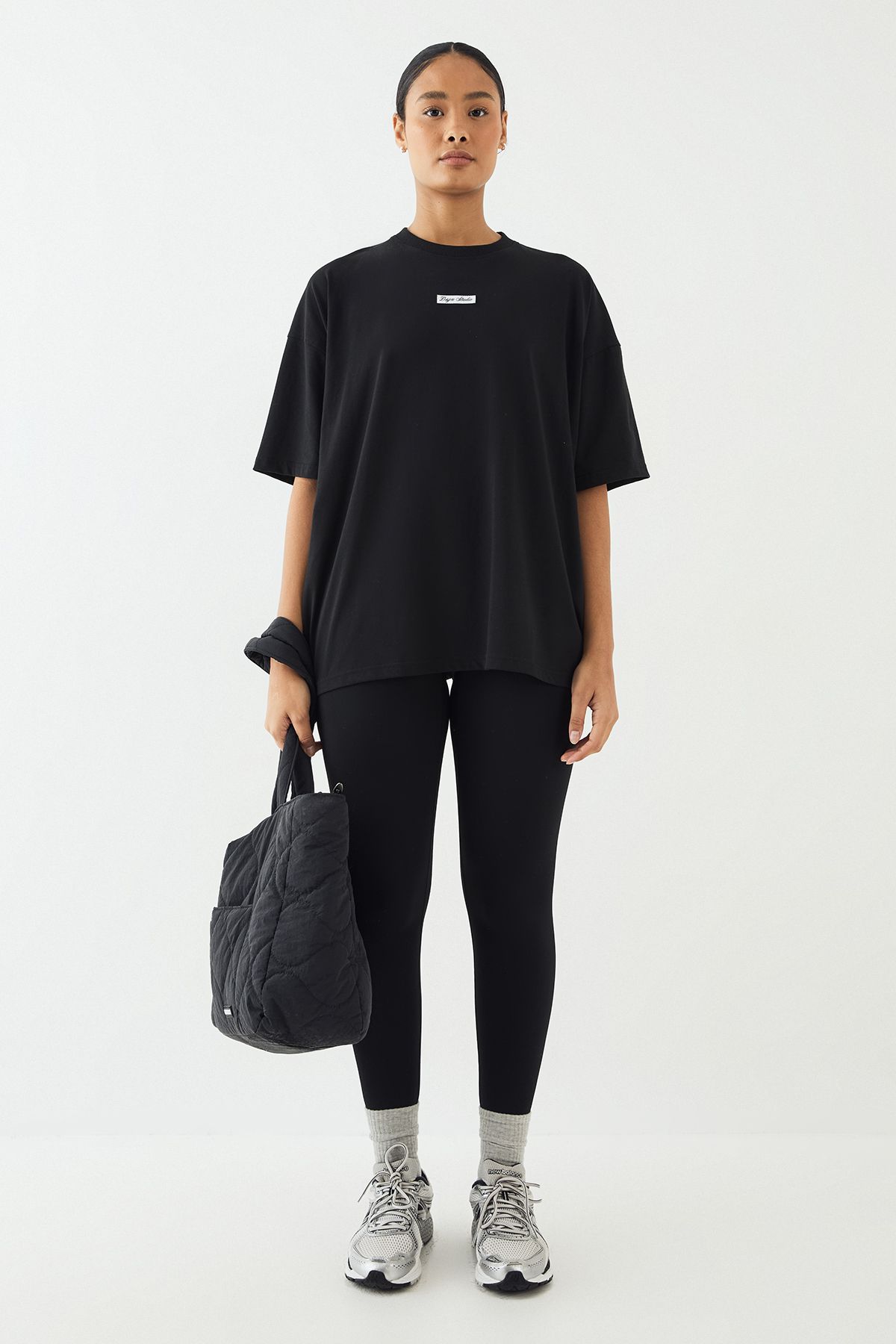 DSGN Studio DSGN Studio Script Short Sleeve T-Shirt Black image 5