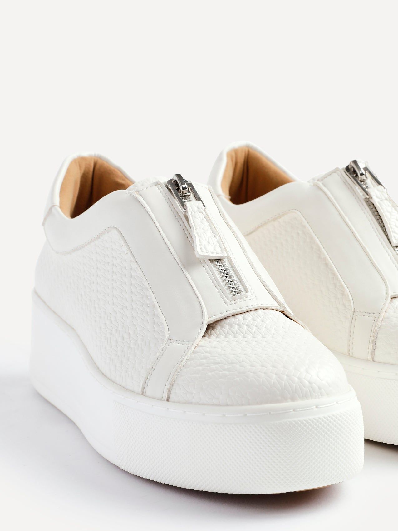 Linzi Piper White Faux Leather Platform Trainer image 5