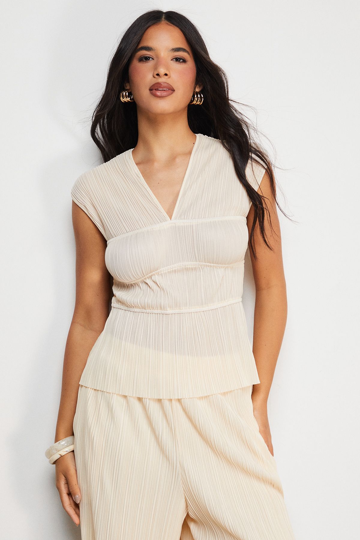 Warehouse Plisse Seam Detail Asymmetric Hem Top Cream image 1