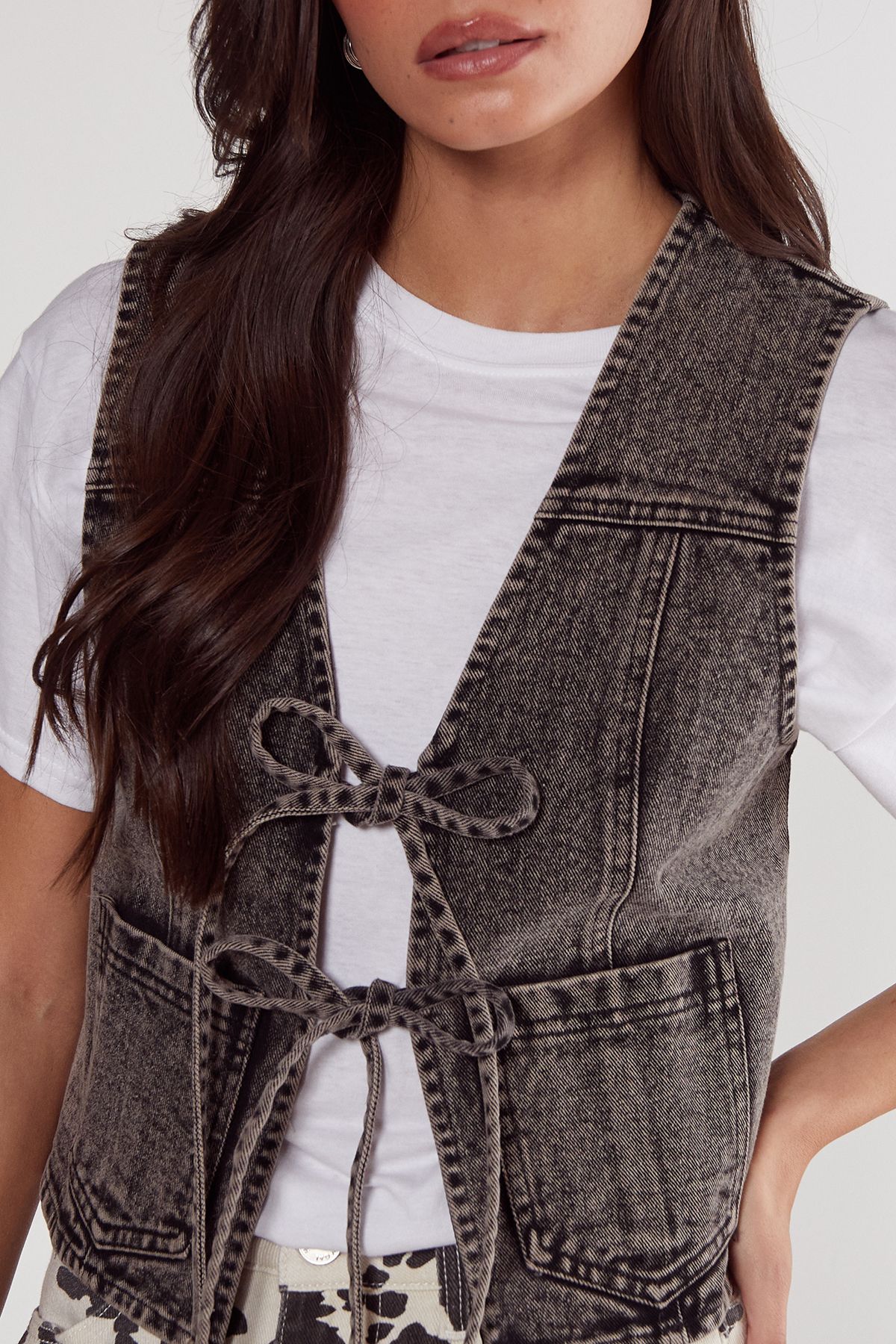NastyGal Tie Front Denim Gilet Washed Black image 3