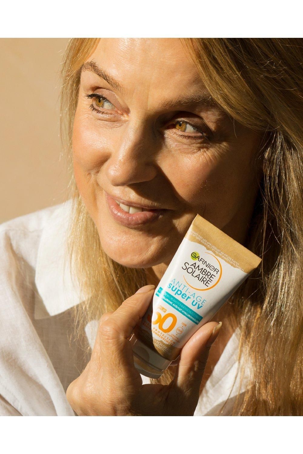 Garnier Ambre Solaire Anti-Age Super UV Face Protection SPF50 Cream Multi image 9