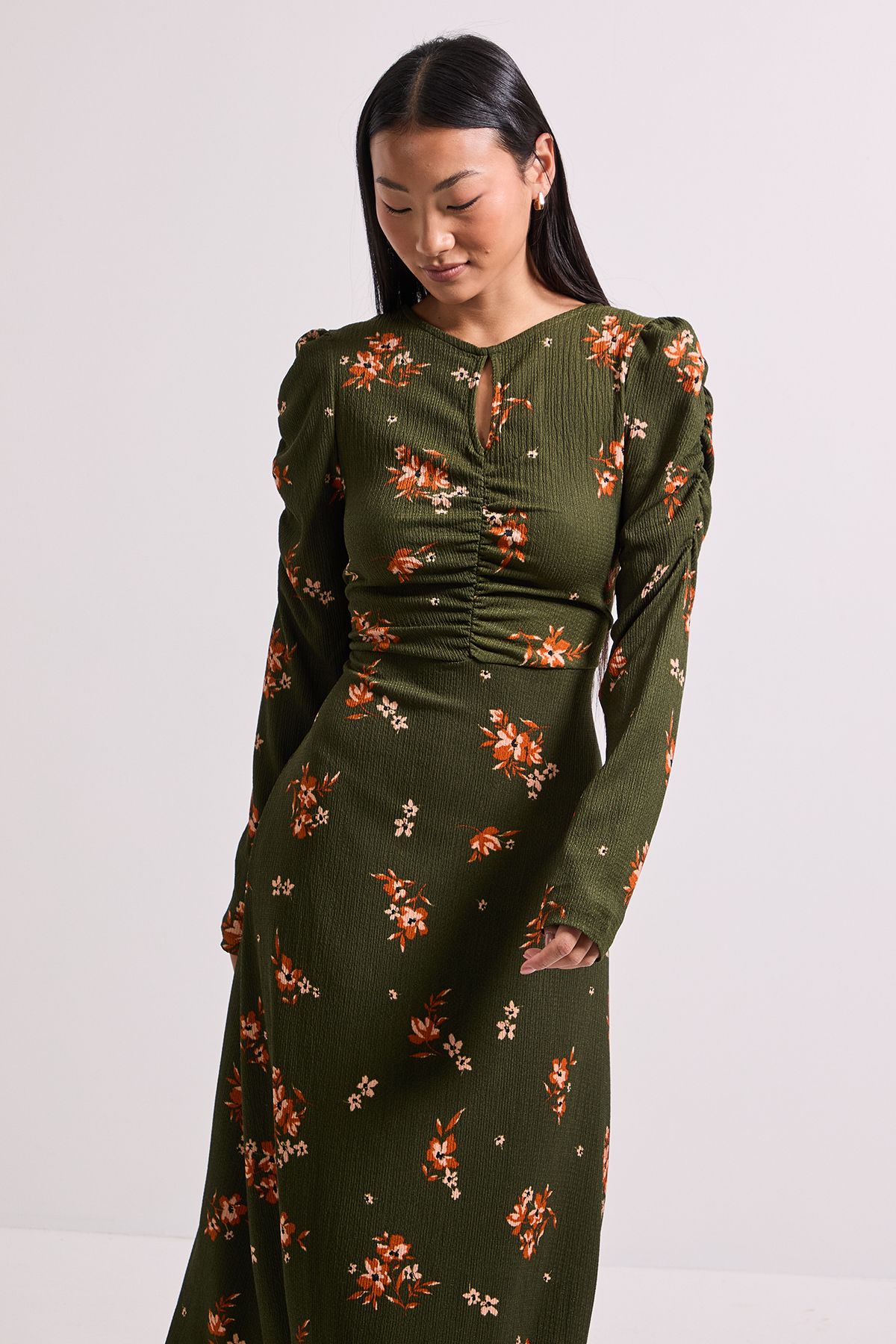 Dorothy Perkins Petite Khaki Floral Keyhole Midi Dress Floral image 2