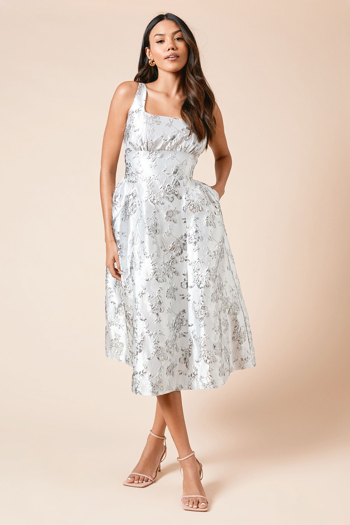 Dorothy Perkins DP Luxe Metallic Scoop Neck Full Skirted Midi Dress Silver image 5