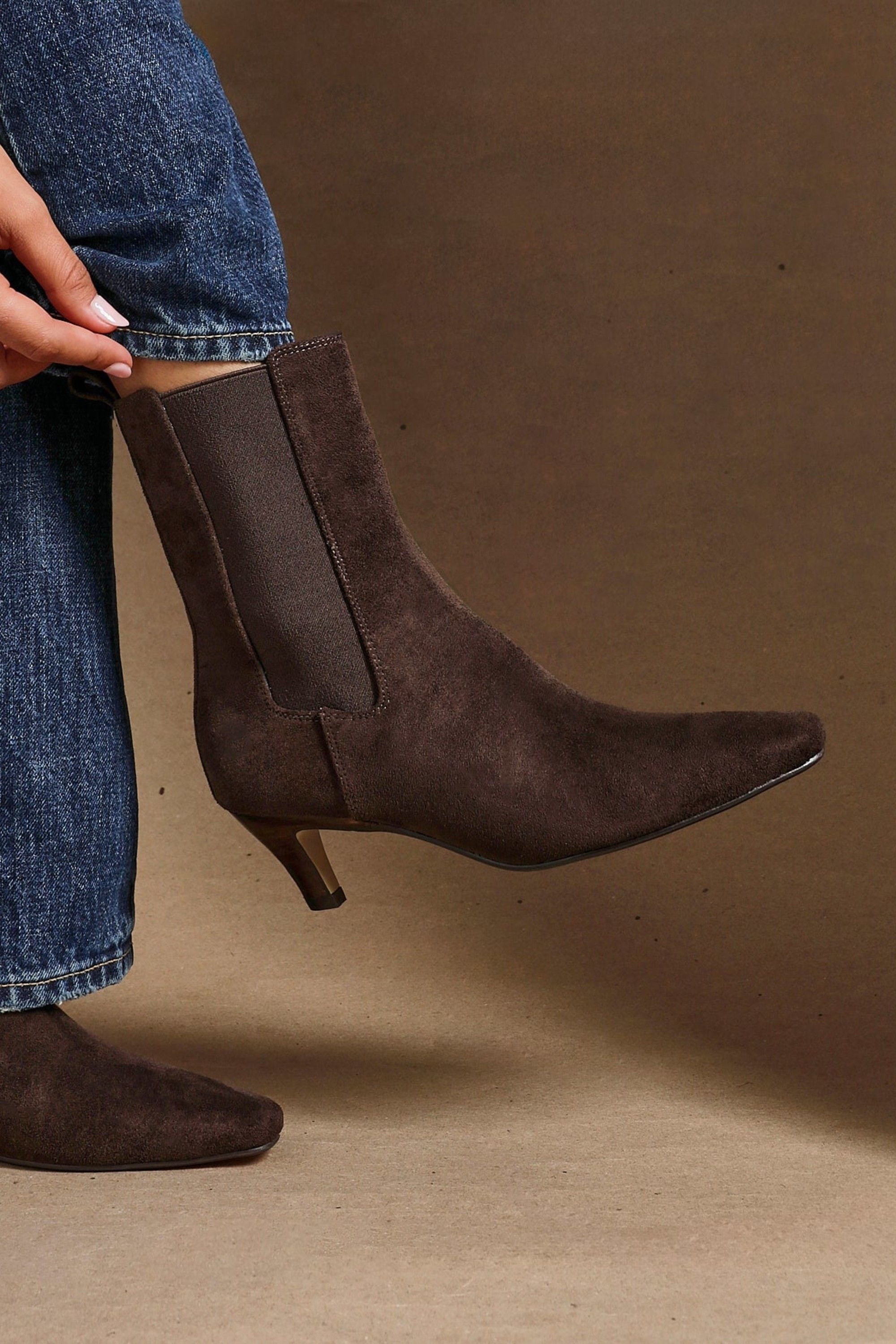 Linzi Ritual Brown Faux Suede Kitten Heel Chelsea Boot image 7