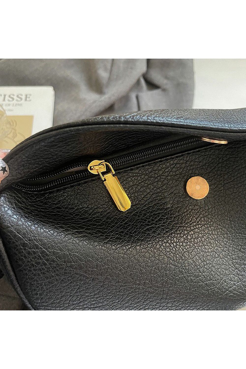 XY London 'Helen' Shoulder Bag with Magnetic Snap and Zip Closure image 3