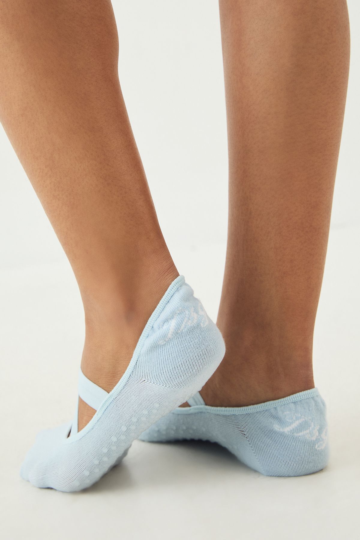 DSGN Studio DSGN Studio Pilates Yoga Grip Cross Over Socks Light Blue