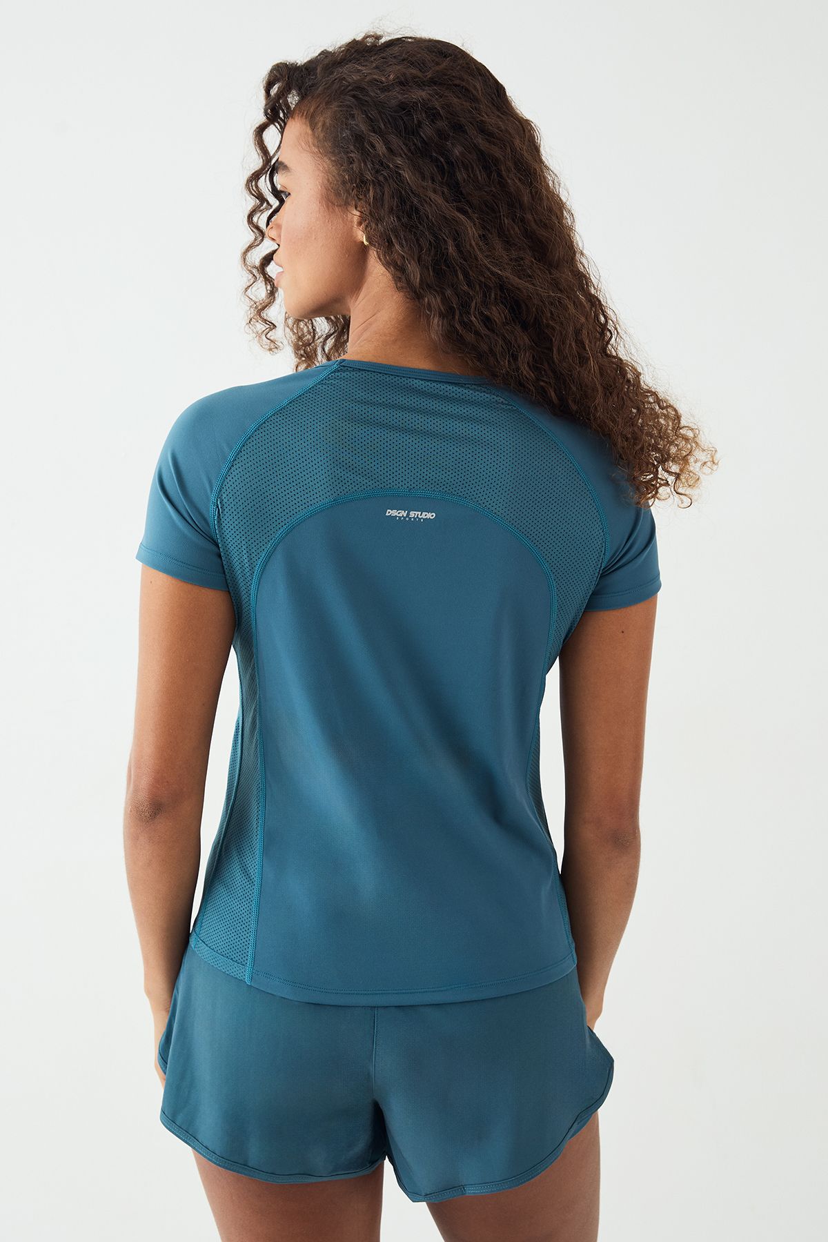 DSGN Studio DSGN Studio Reflective Mesh Panel Running Top Teal image 2