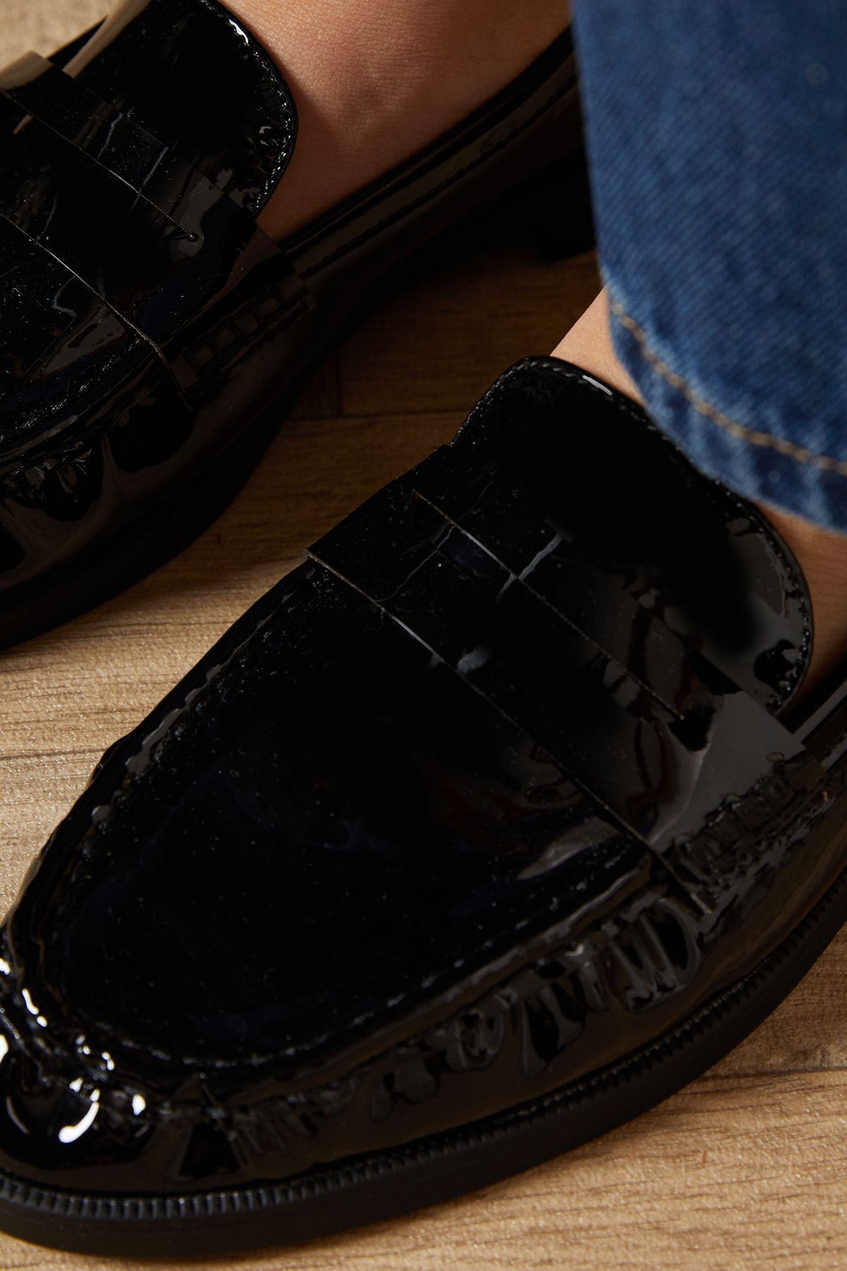 Oasis Baya Faux Patent Leather Penny Detail Loafers True Black image 4