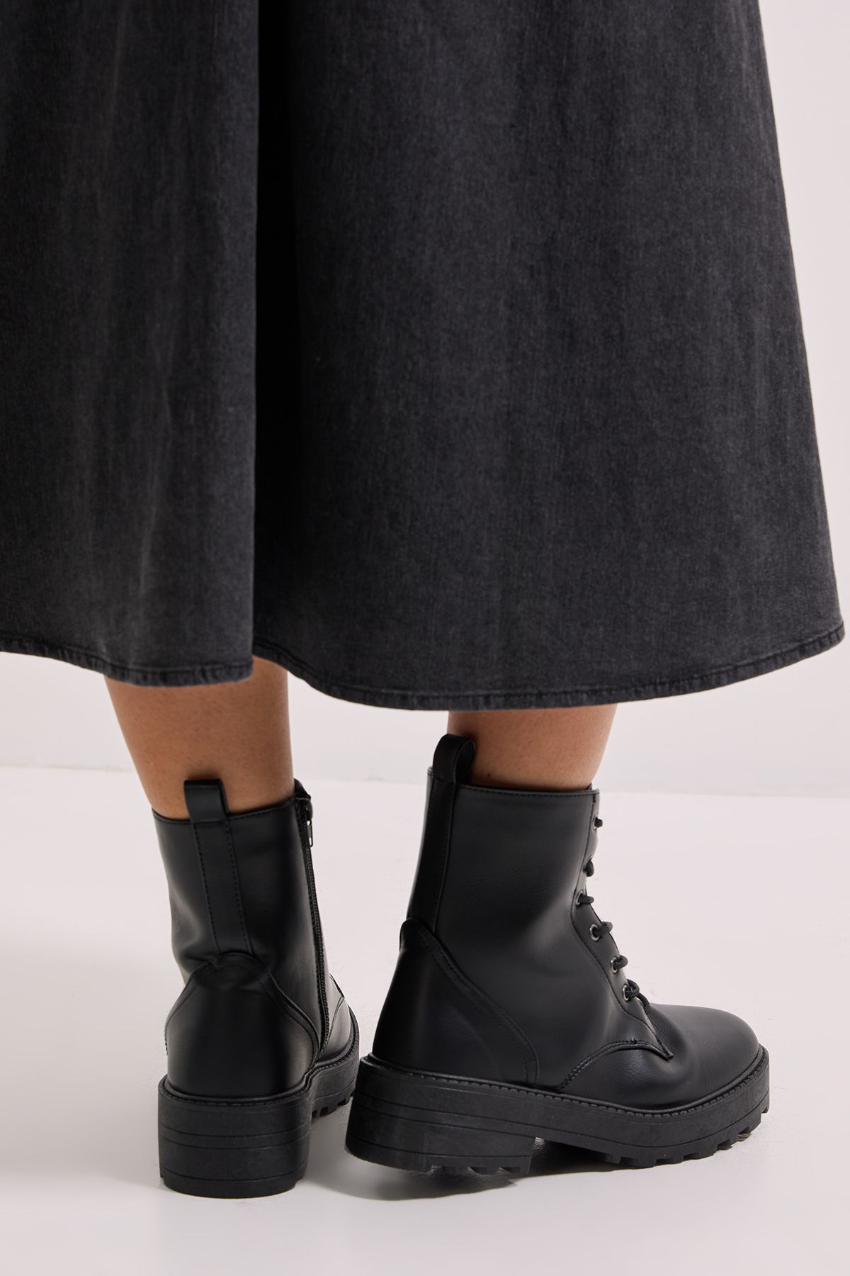 Dorothy Perkins Wide Fit Maryam Faux Leather Lace Up Chunky Ankle Boots Black image 3