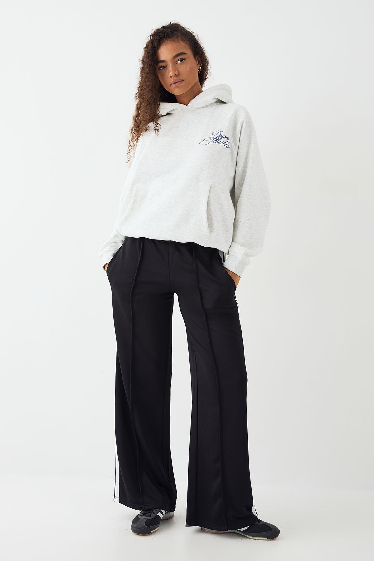 DSGN Studio DSGN Studio Tricot Side Stipe Straight Leg Jogger Black image 3