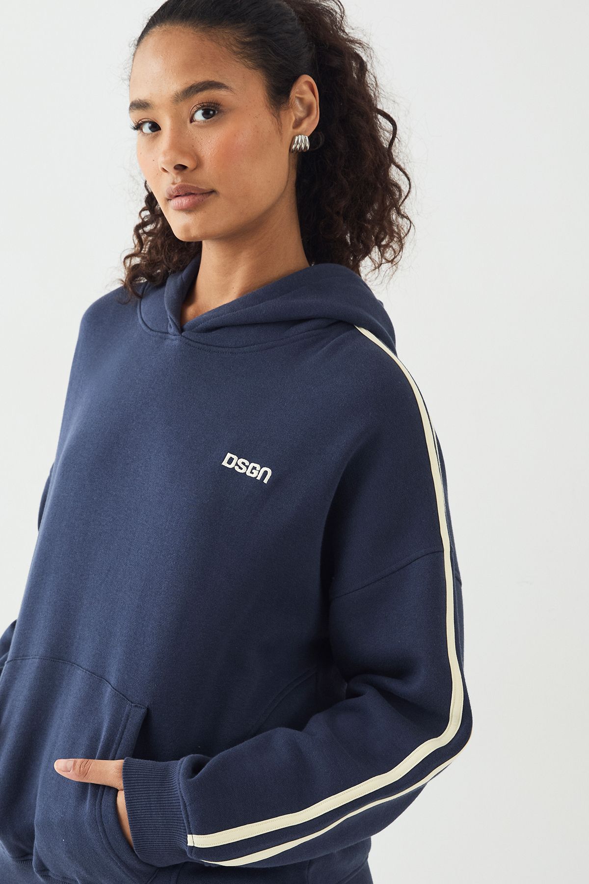 DSGN Studio DSGN Studio Side Stripe Oversized Hoodie Navy image 4