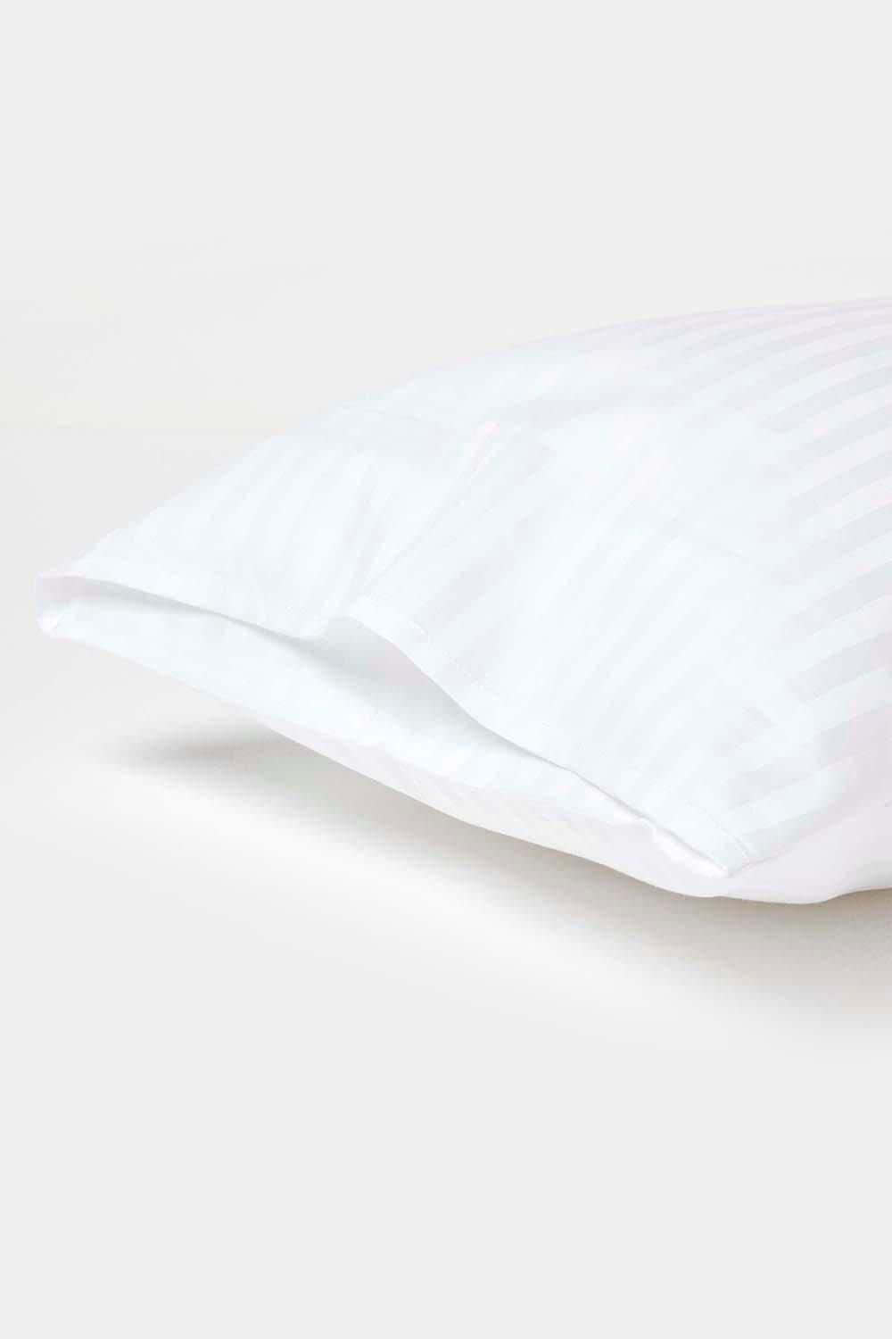 Homescapes Cotton Stripe Kids Pillowcases 40 x 60 cm 330 Thread Count, 2 Pack image 2