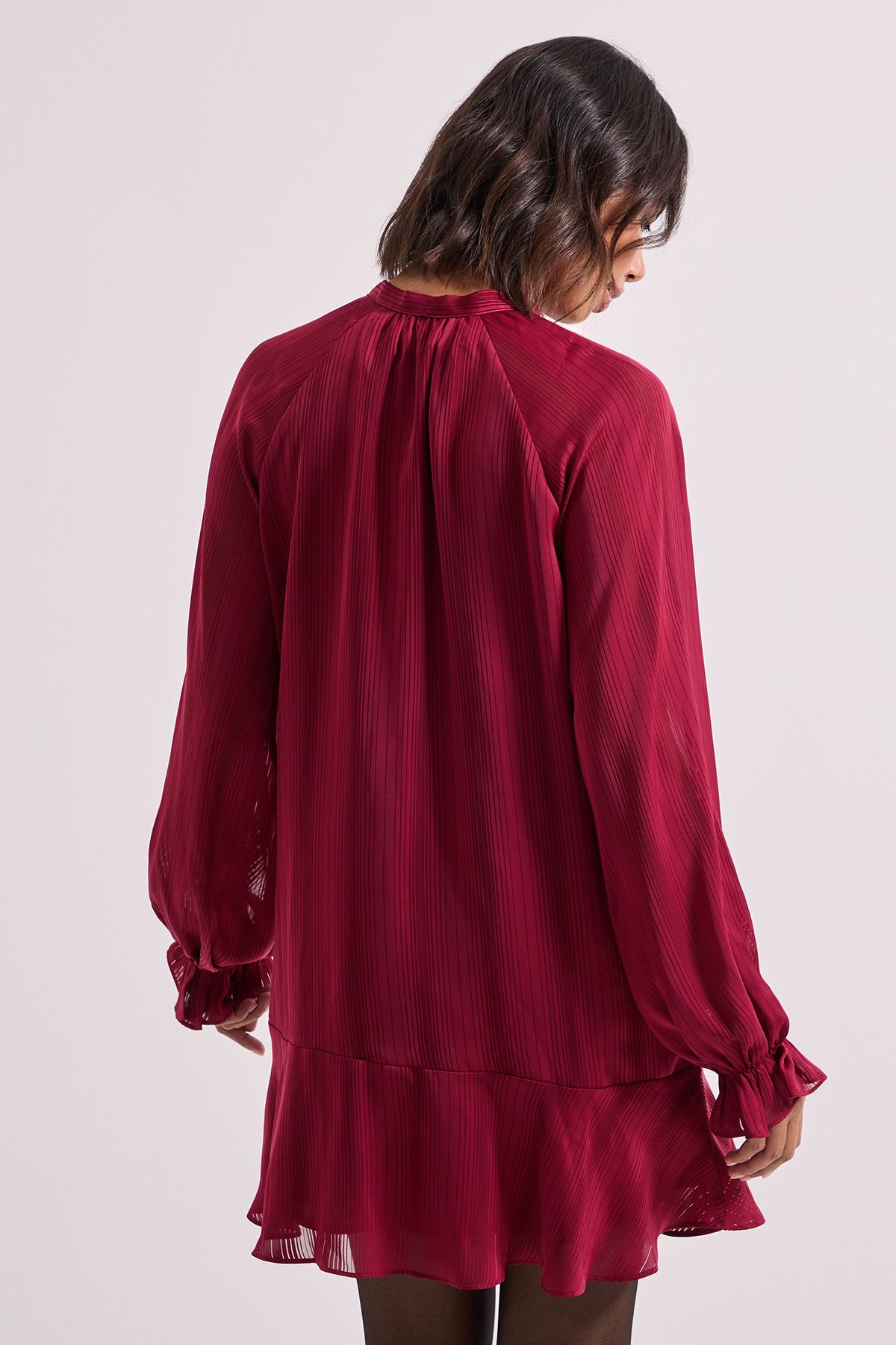 Dorothy Perkins Tie Neck Satin Burnout Tiered Smock Dress Red image 3