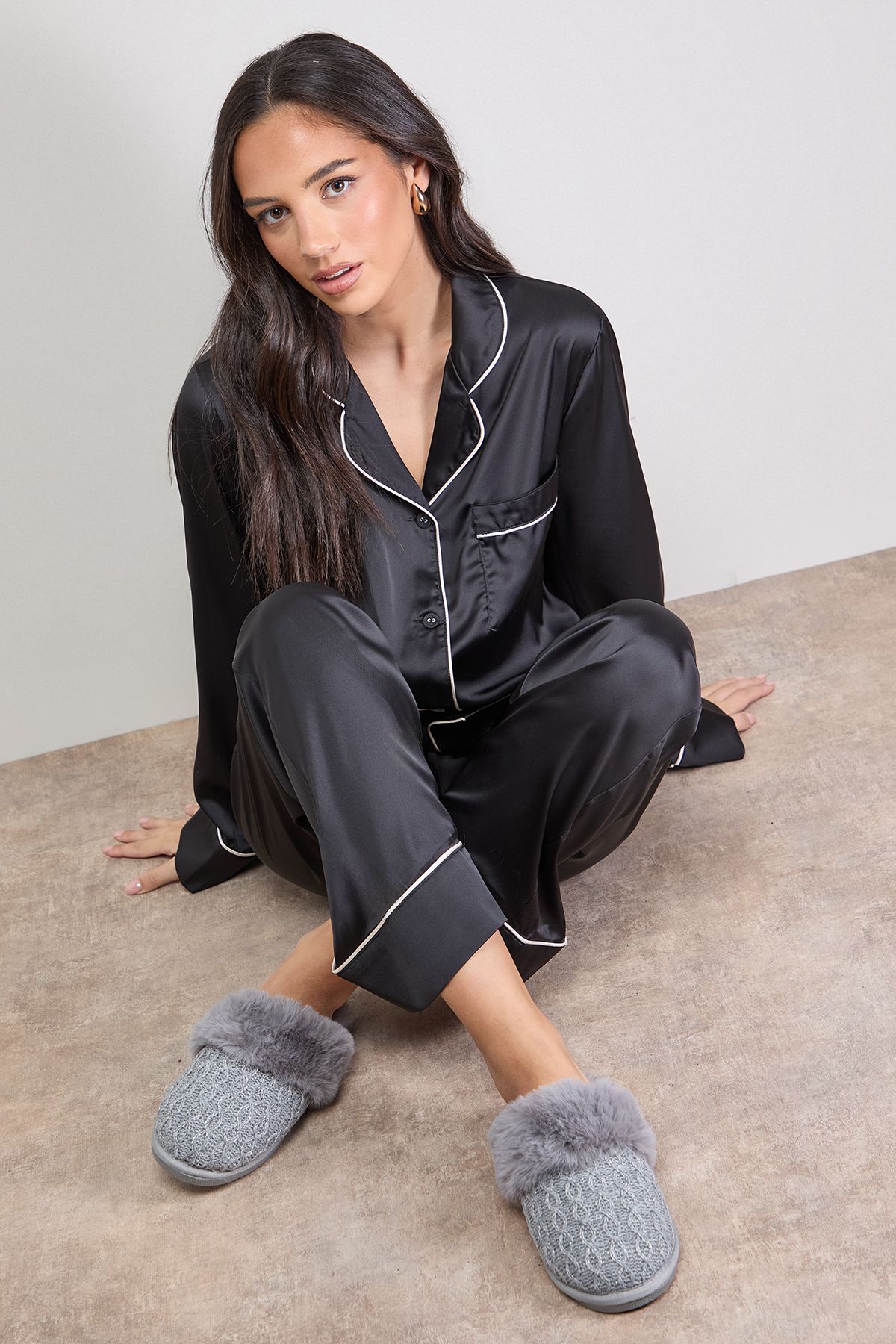 Oasis Monisha Cosy Knit Faux Fur Lined Mule Slippers Grey image 2