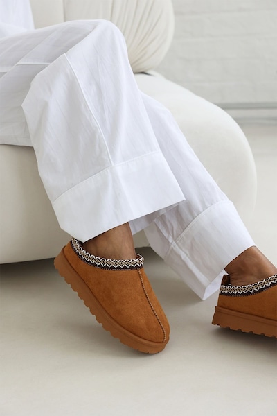 Where's That From 'Ivana' Cosy Faux-Suede Fur Lining Low Ankle Boot