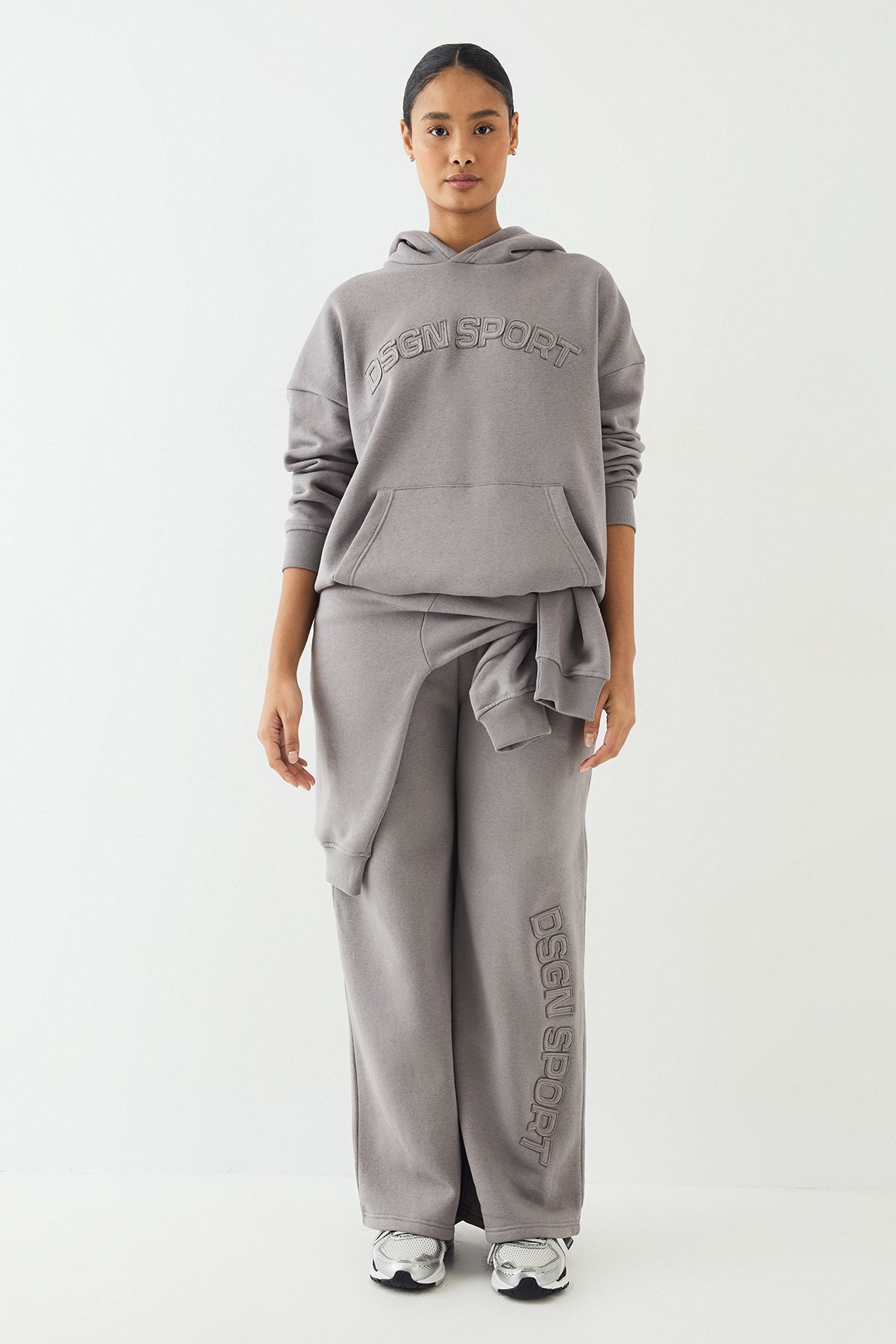 DSGN Studio DSGN Studio Self Fabric Applique Oversized Hoodie Charcoal image 5