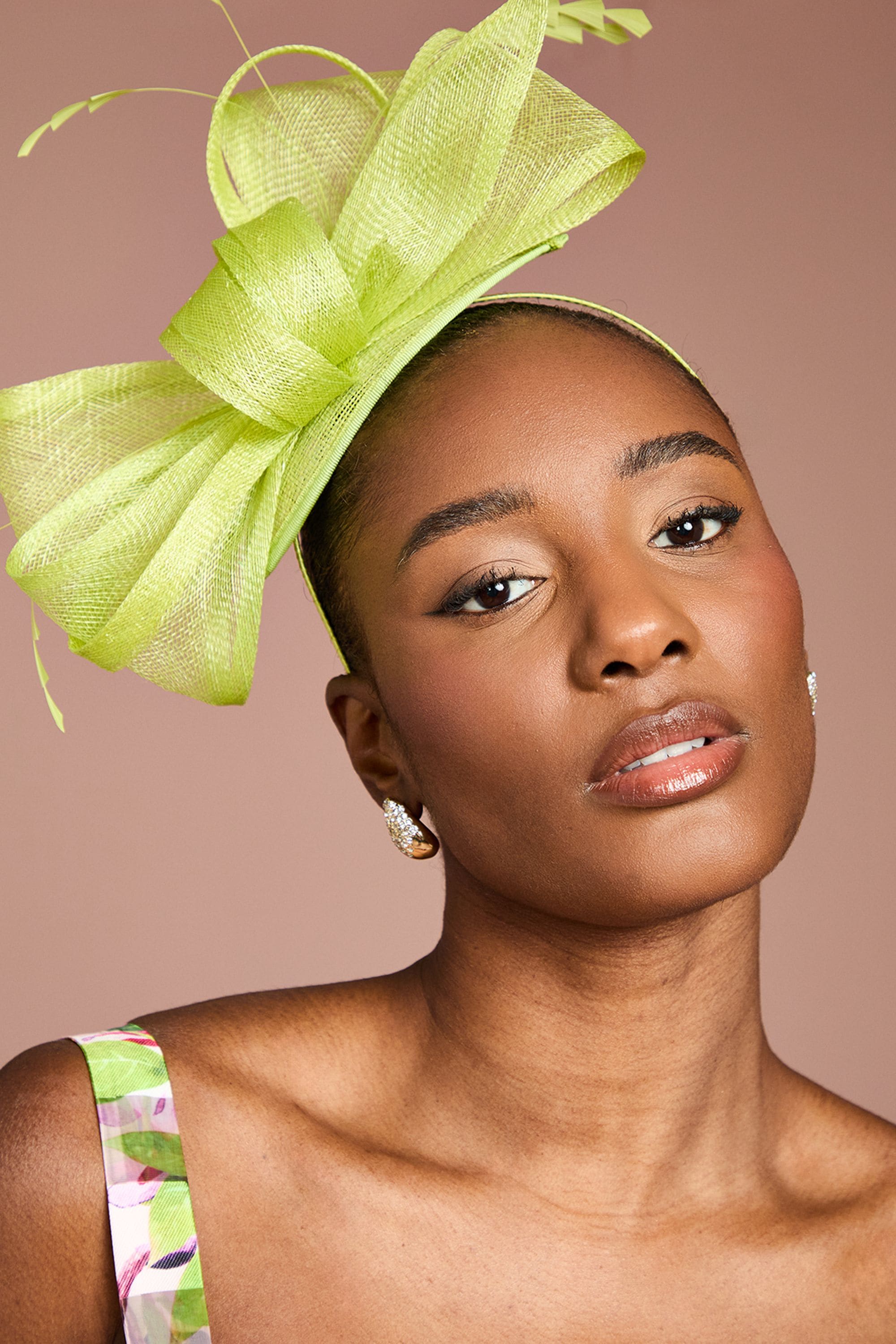 Coast Bow and Feather Fascinator Lime image 1