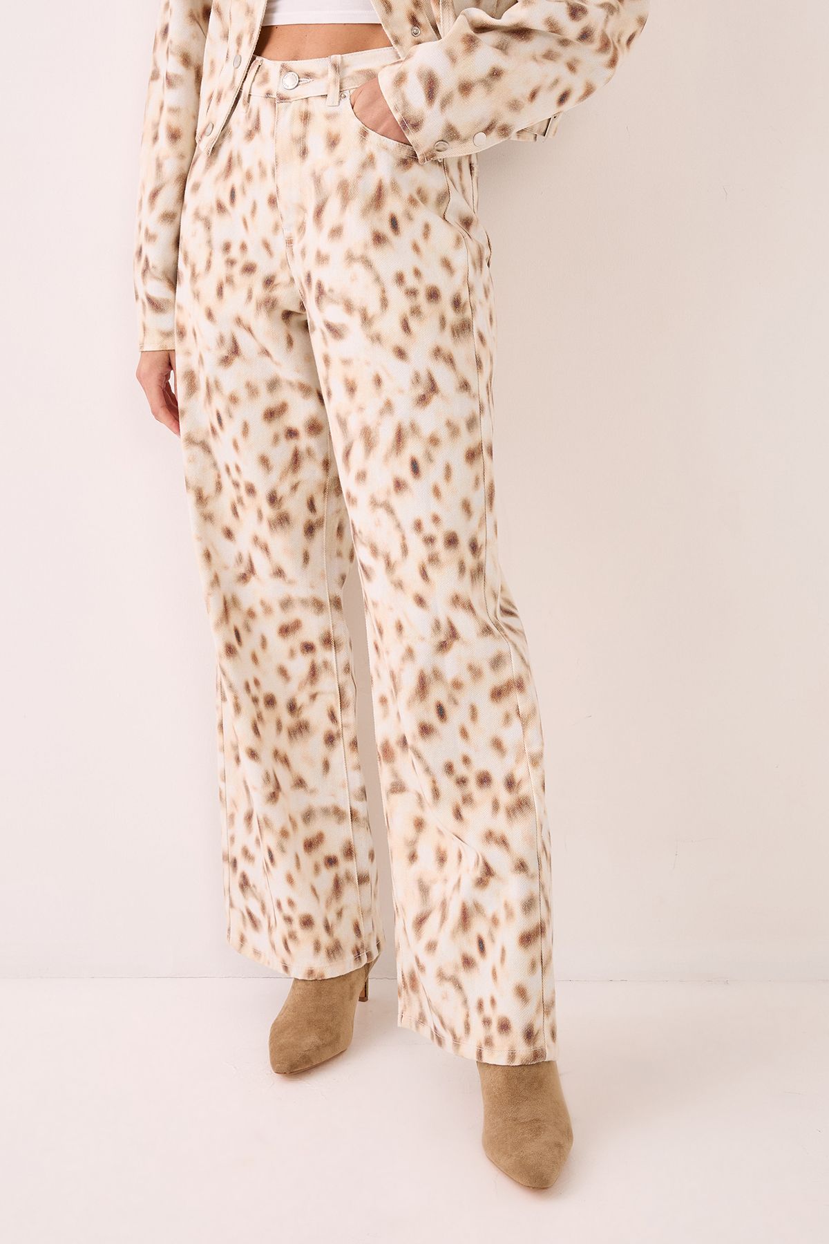 NastyGal Deer Print Denim Barrel Leg Jean Cream image 2