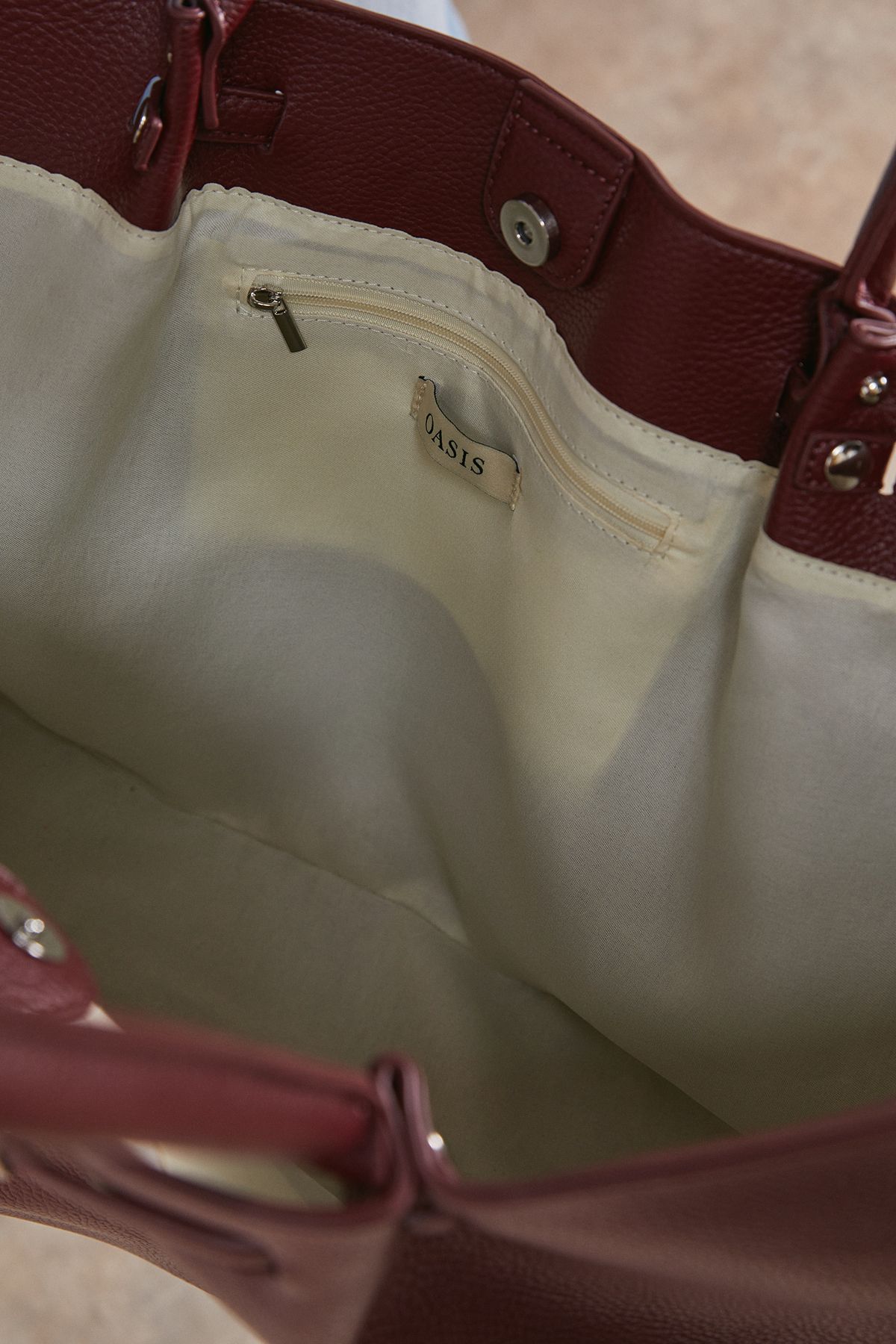 Oasis Topic Faux Leather Top Handle Tote Bag Cherry image 3