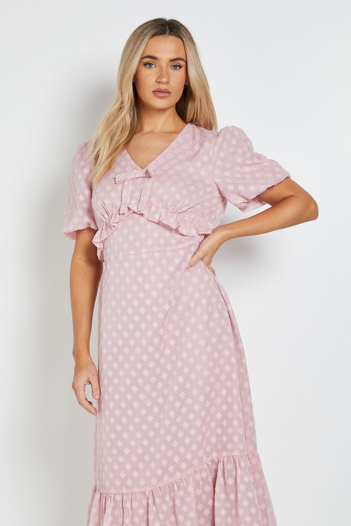 Dorothy Perkins DP Luxe Ruffle Detail Waist Chiffon Maxi Dress Blush image 2