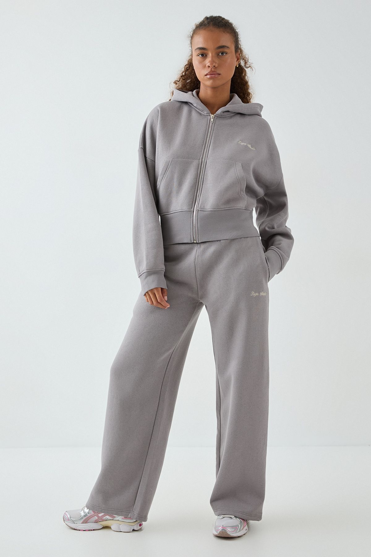 DSGN Studio DSGN Studio Deep Hem Boxy Crop Zip Through Hooded Tracksuit Charcoal image 1