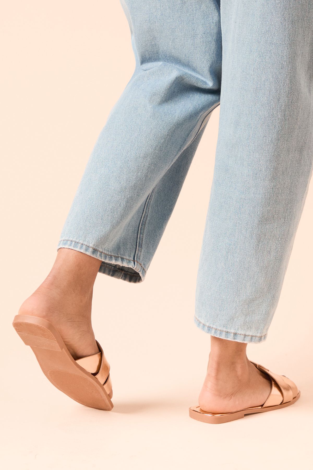 Dorothy Perkins Felicity Faux Metallic Leather Sliders Rose Gold image 4