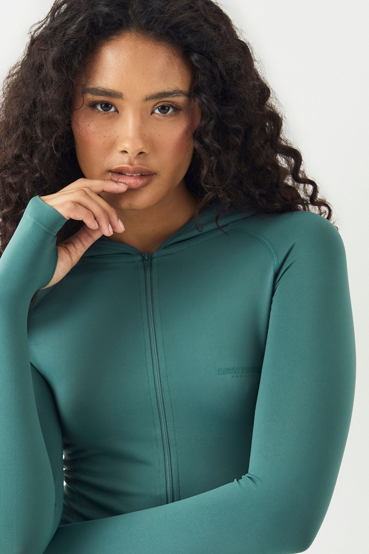 DSGN Studio DSGN Studio Sport Ultra Contour Seamless Hooded Sports Jacket Green image 4