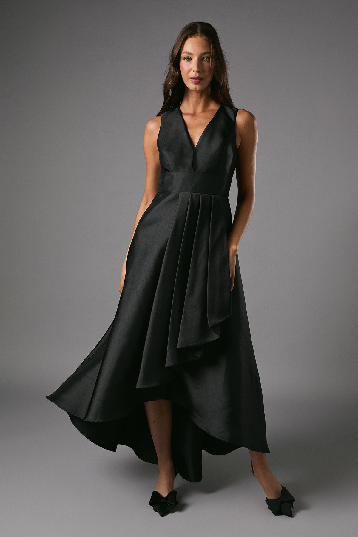Coast Coast Honoured Petite Sleeveless Plunge Waterfall Twill Maxi Bridesmaid Dress Black image 1