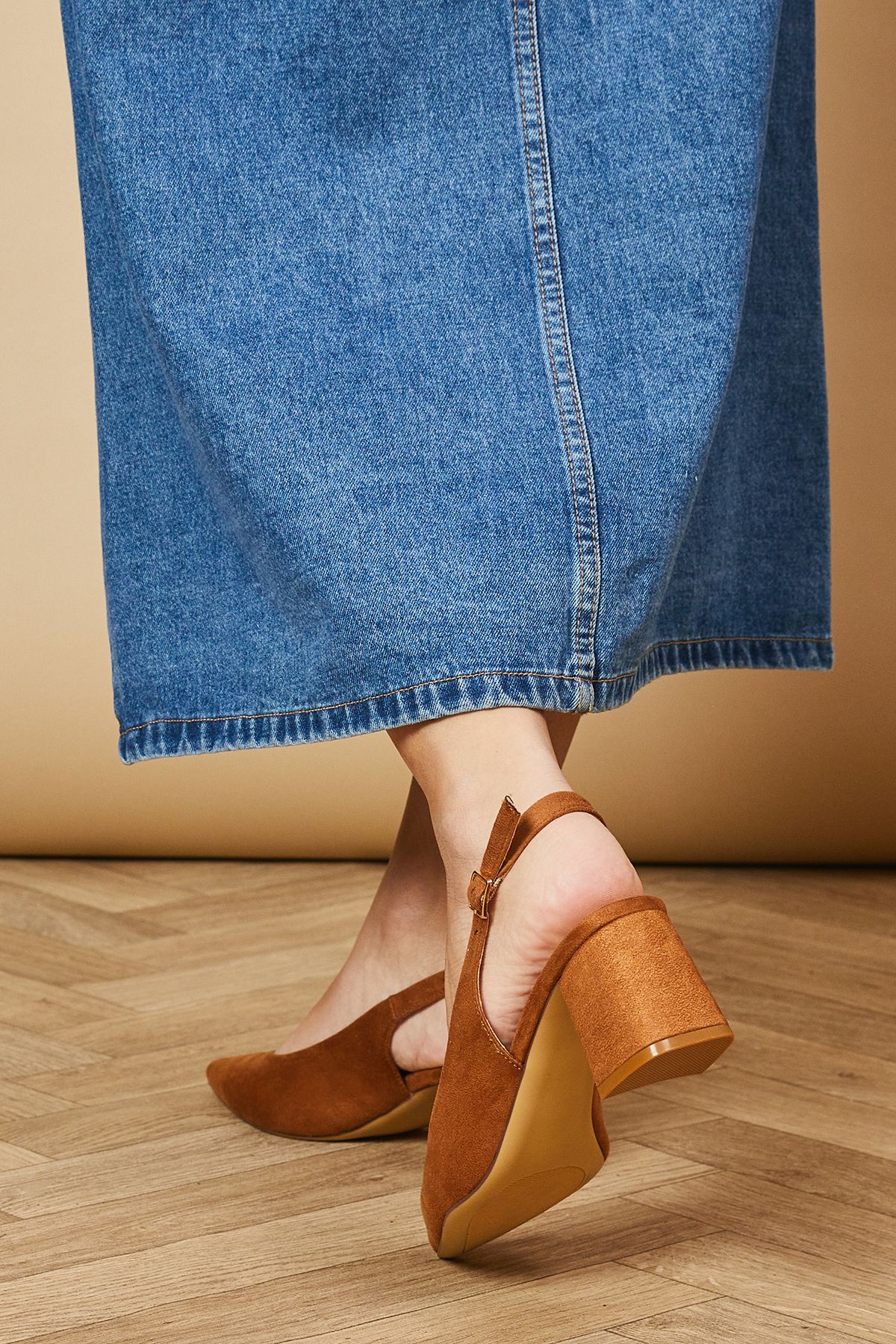 Oasis Enrya Faux Suede Slingback Low Block Heel Shoes Tan image 3