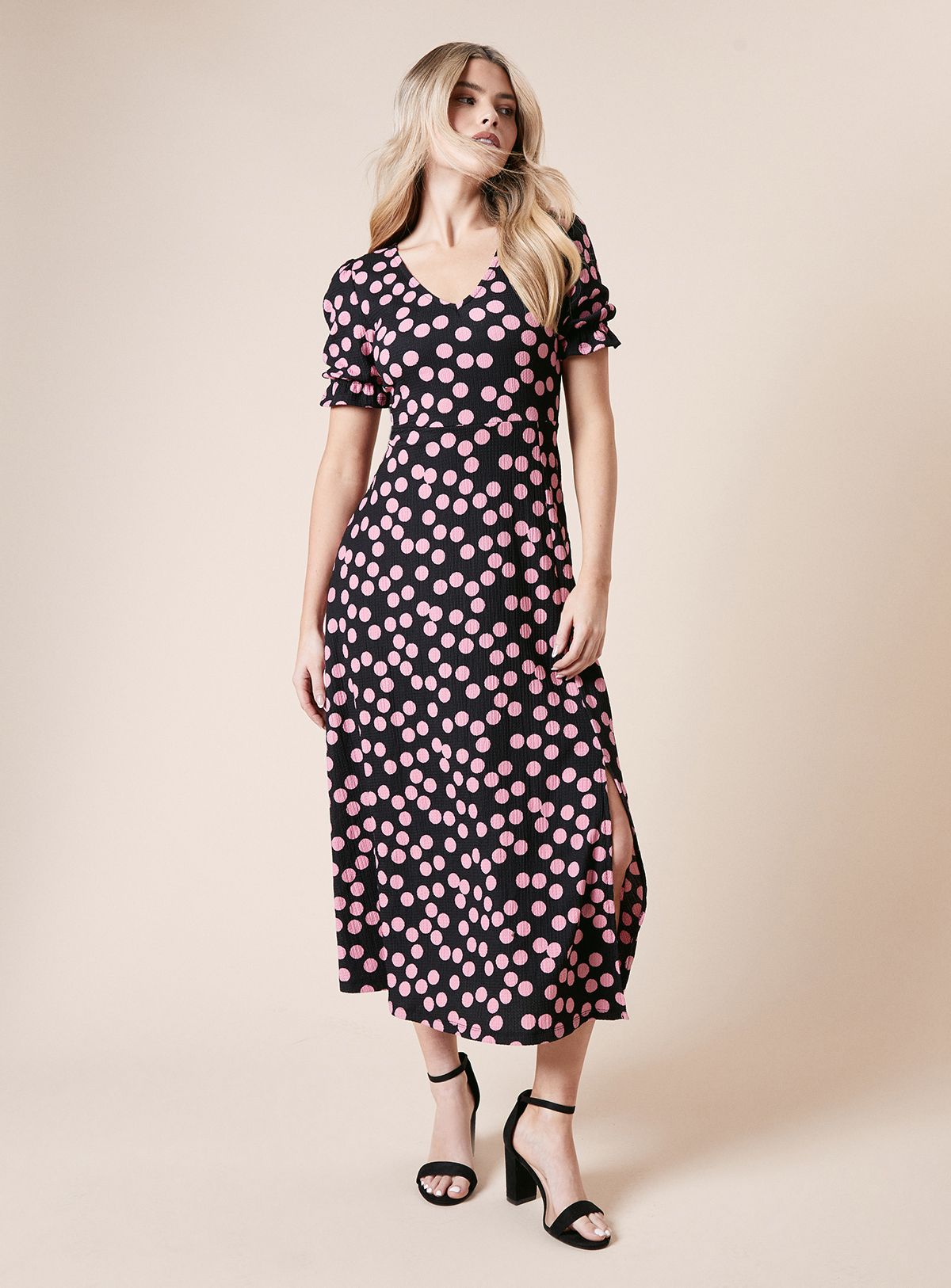 Dorothy Perkins Pink Spot Short Sleeve V Neck Jersey Midi Dress Black image 1