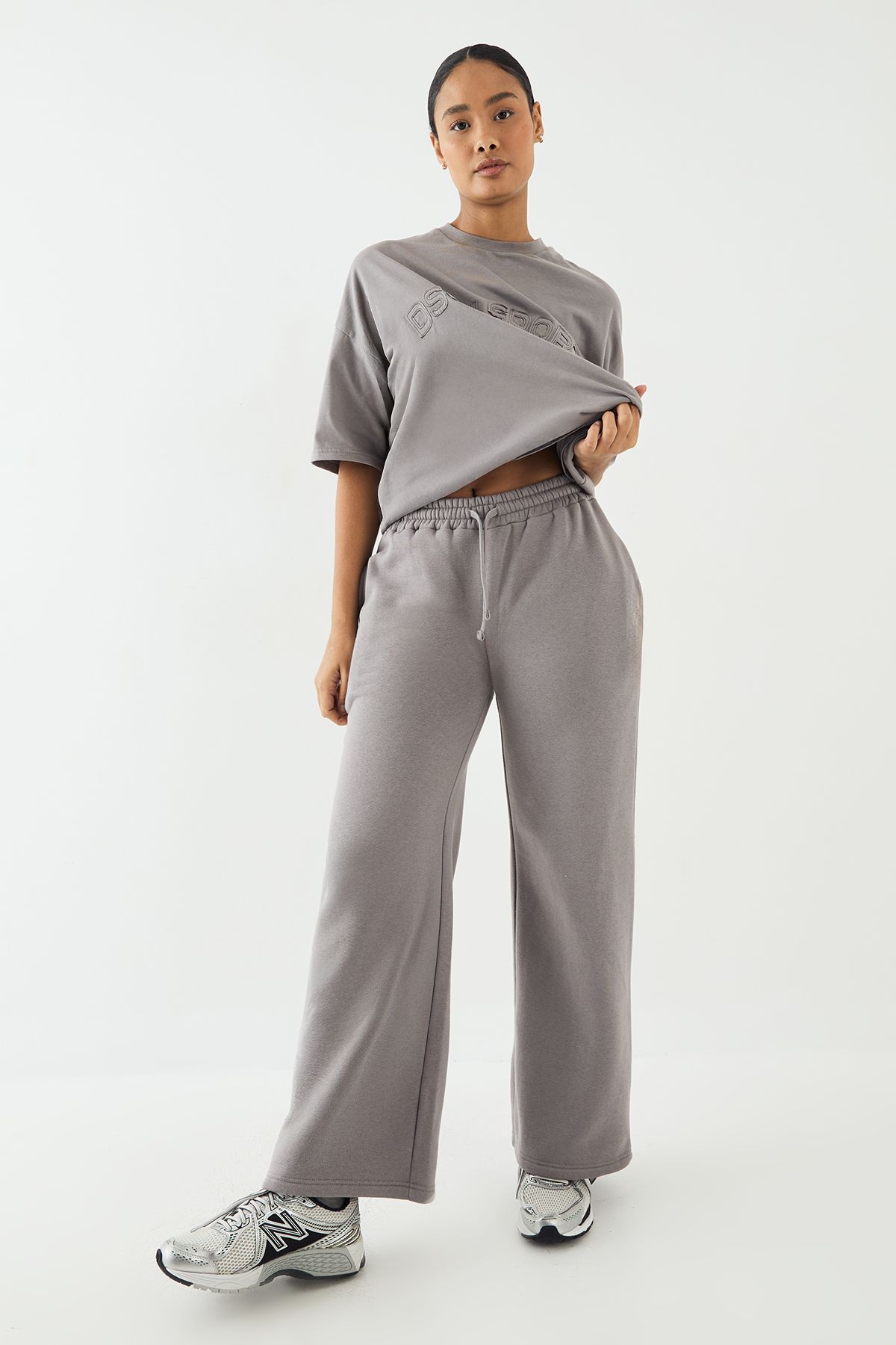 DSGN Studio DSGN Studio Self Fabric Applique Straight Leg Jogger Charcoal image 2