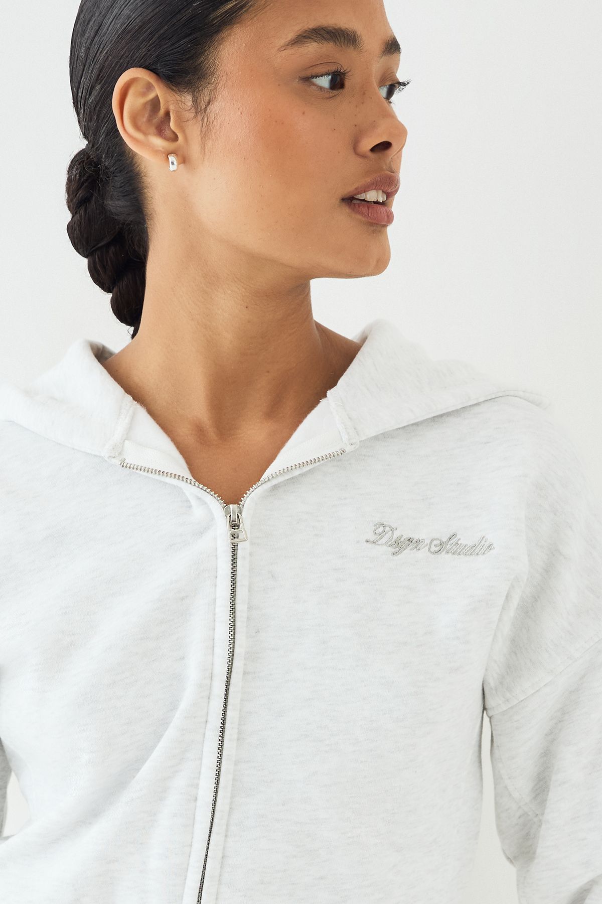 DSGN Studio DSGN Studio Script Embroidered Zip Through Hoodie Ash Grey image 4