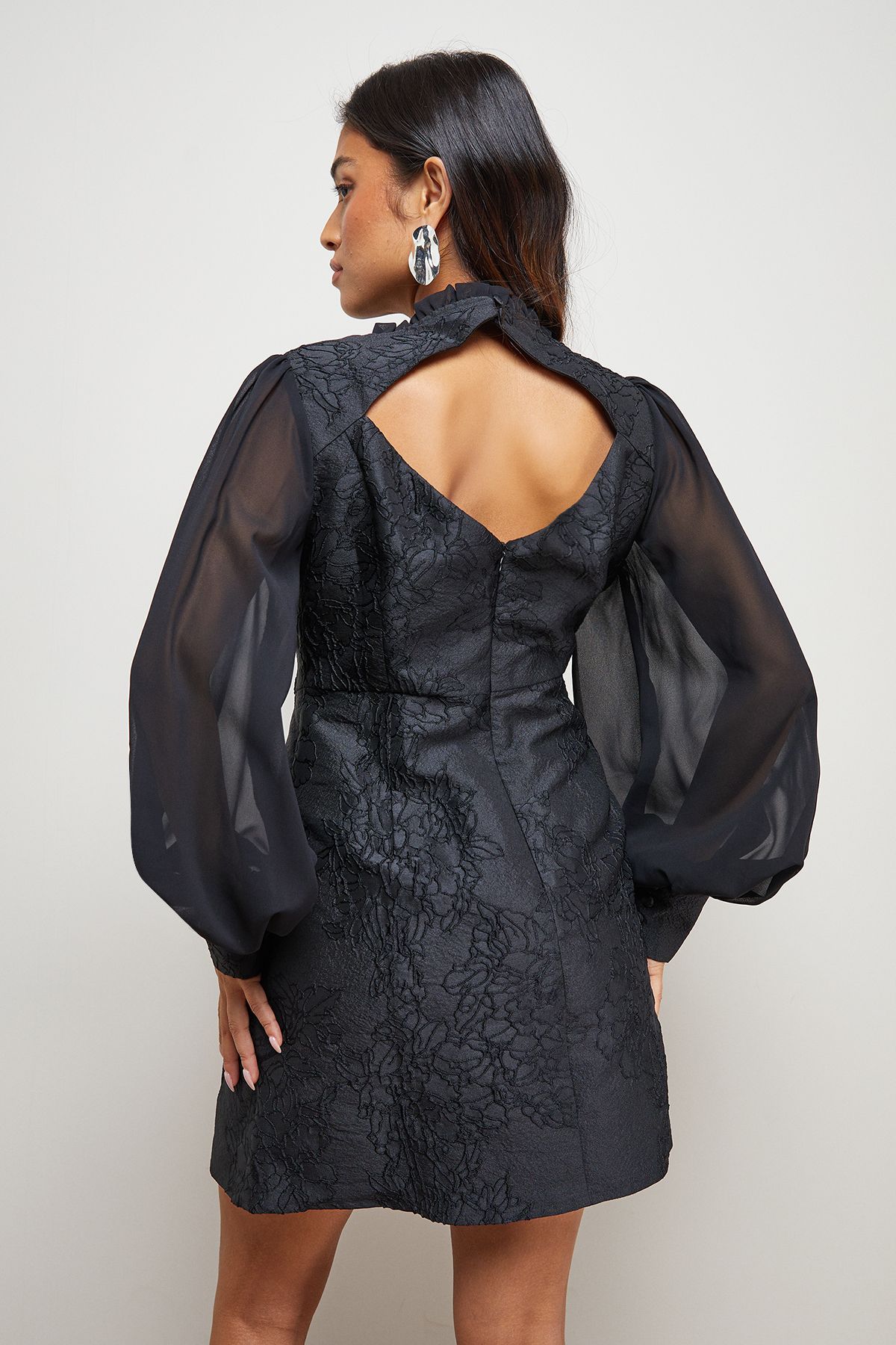 Oasis Petite Structured Jacquard Fit And Flare Mini Dress With Chiffon Sleeve Black image 3