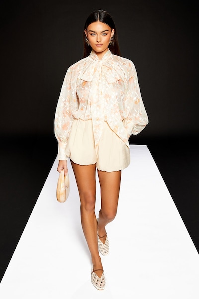 RUNWAY 1.8.1.8 Runway 1.8.1.8 Puffball Shorts Cream