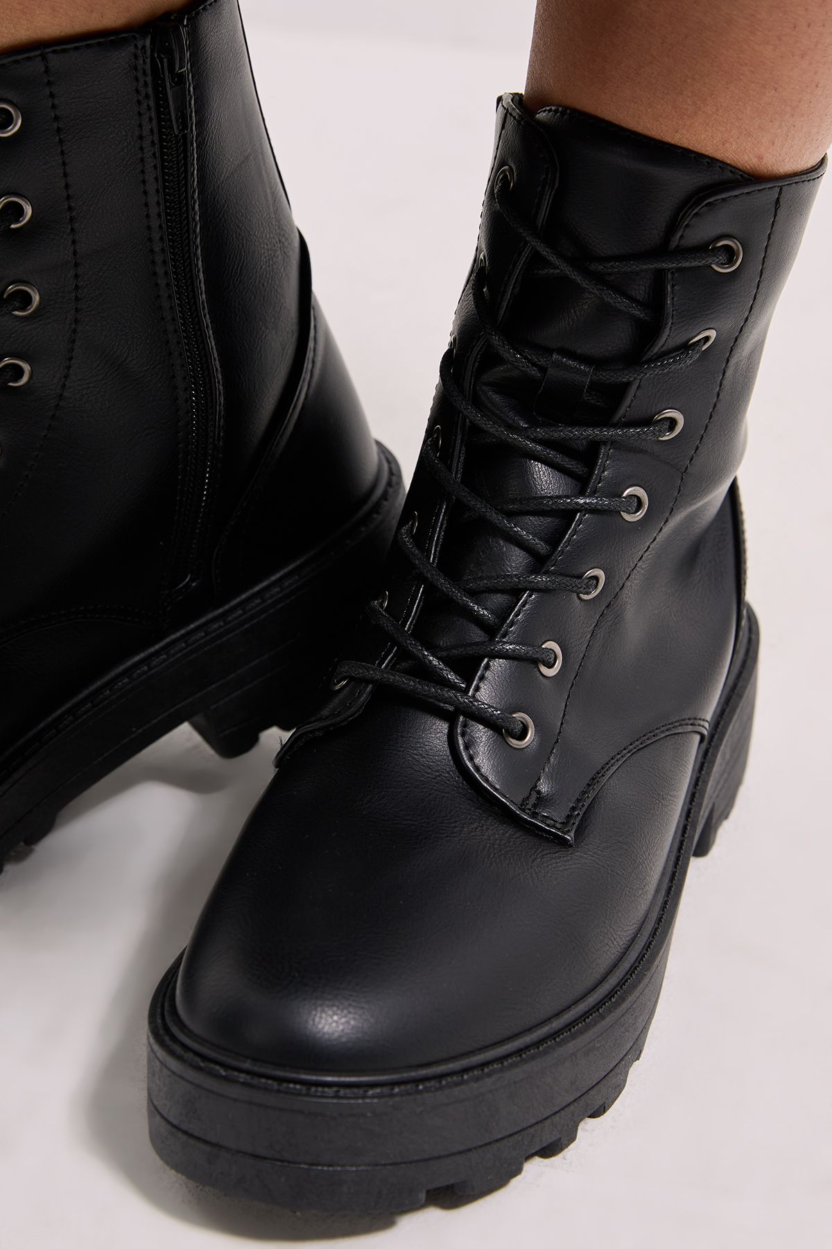 Dorothy Perkins Wide Fit Maryam Faux Leather Lace Up Chunky Ankle Boots Black image 4