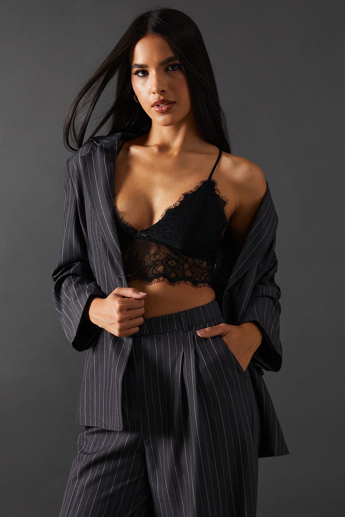 Warehouse Soft Lace Cross Back Bralette True Black image 4