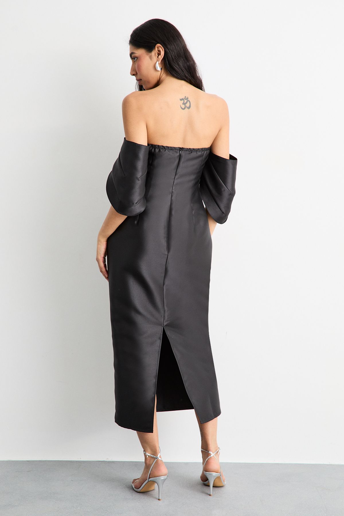 Warehouse Structured Puff Sleeve Bardot Midi Dress Black image 3