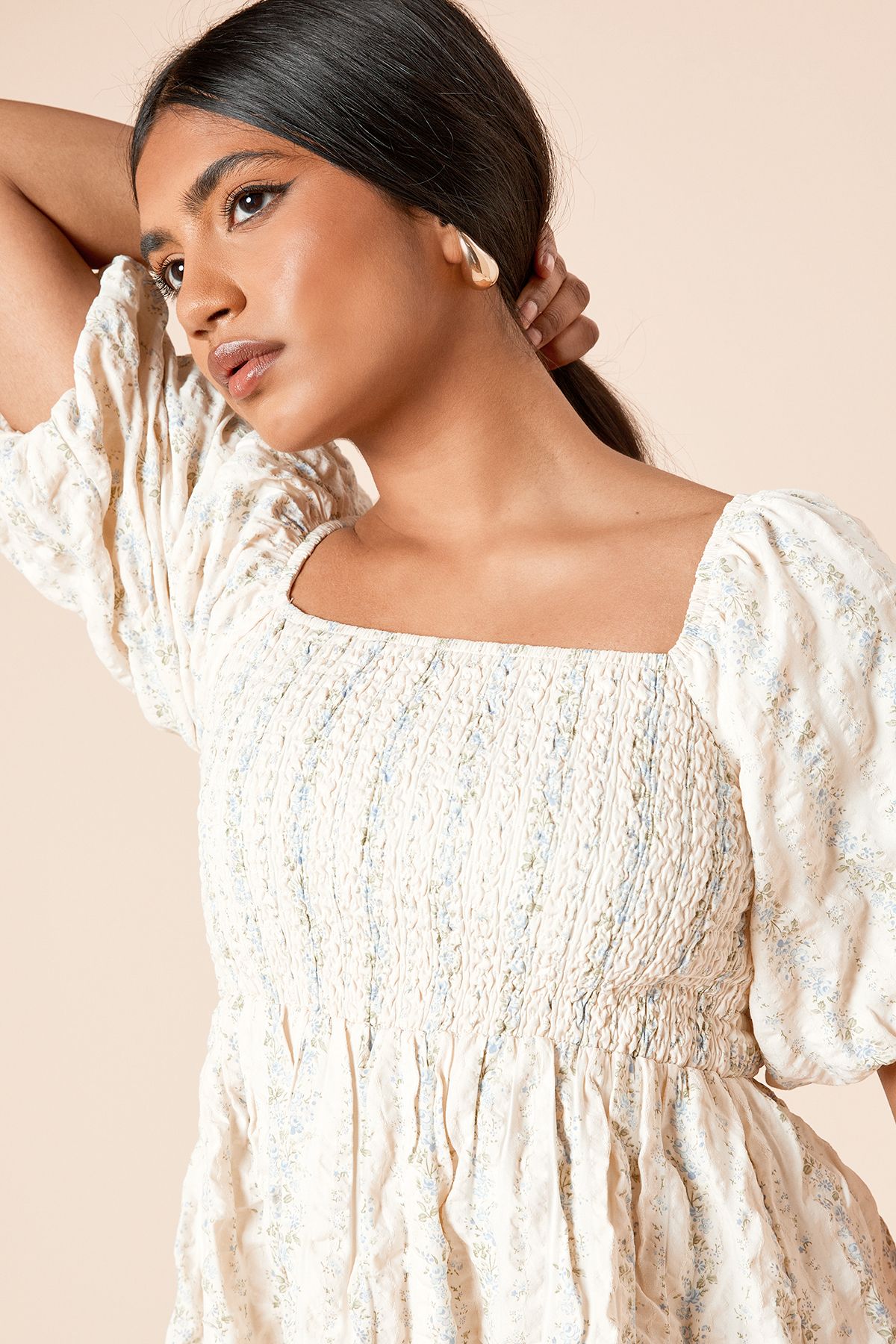 Dorothy Perkins Petite Blue Floral Textured Shirred Bodice Midi Dress Floral image 3