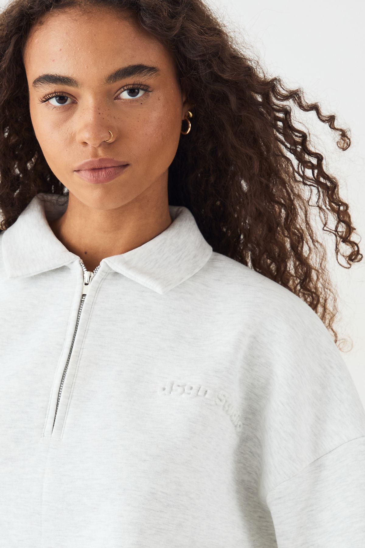 DSGN Studio DSGN Studio Embossed Collared Half Zip Sweatshirt Ash Grey image 4