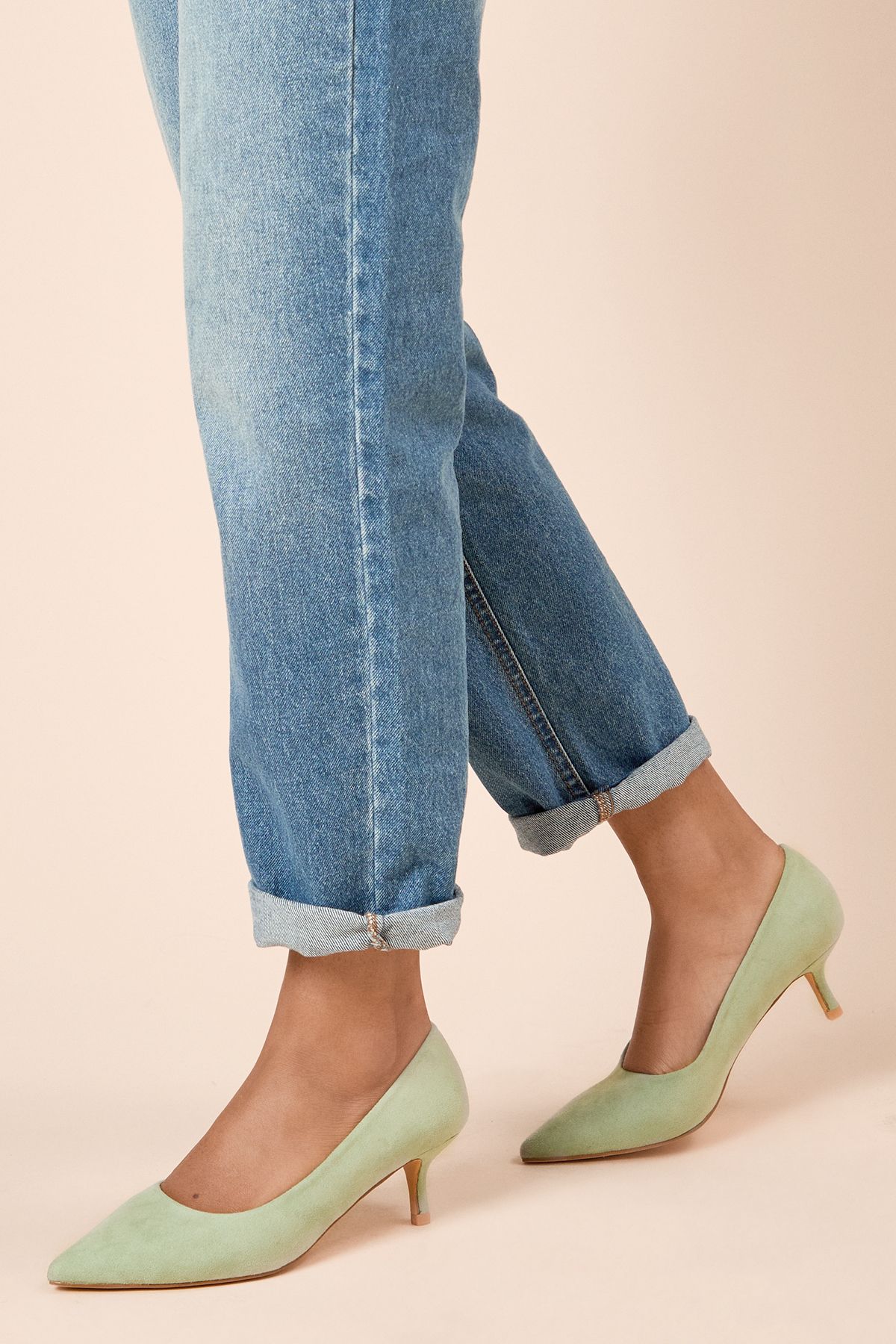 Dorothy Perkins Wide Fit Dove Kitten Heel Court Shoes Sage image 3