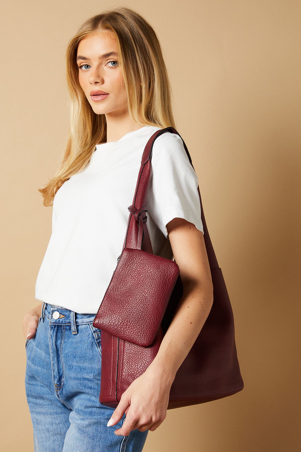 Oasis Jenna Faux Leather Slouch Bag With Pouch And Coin Purse Cherry image 1