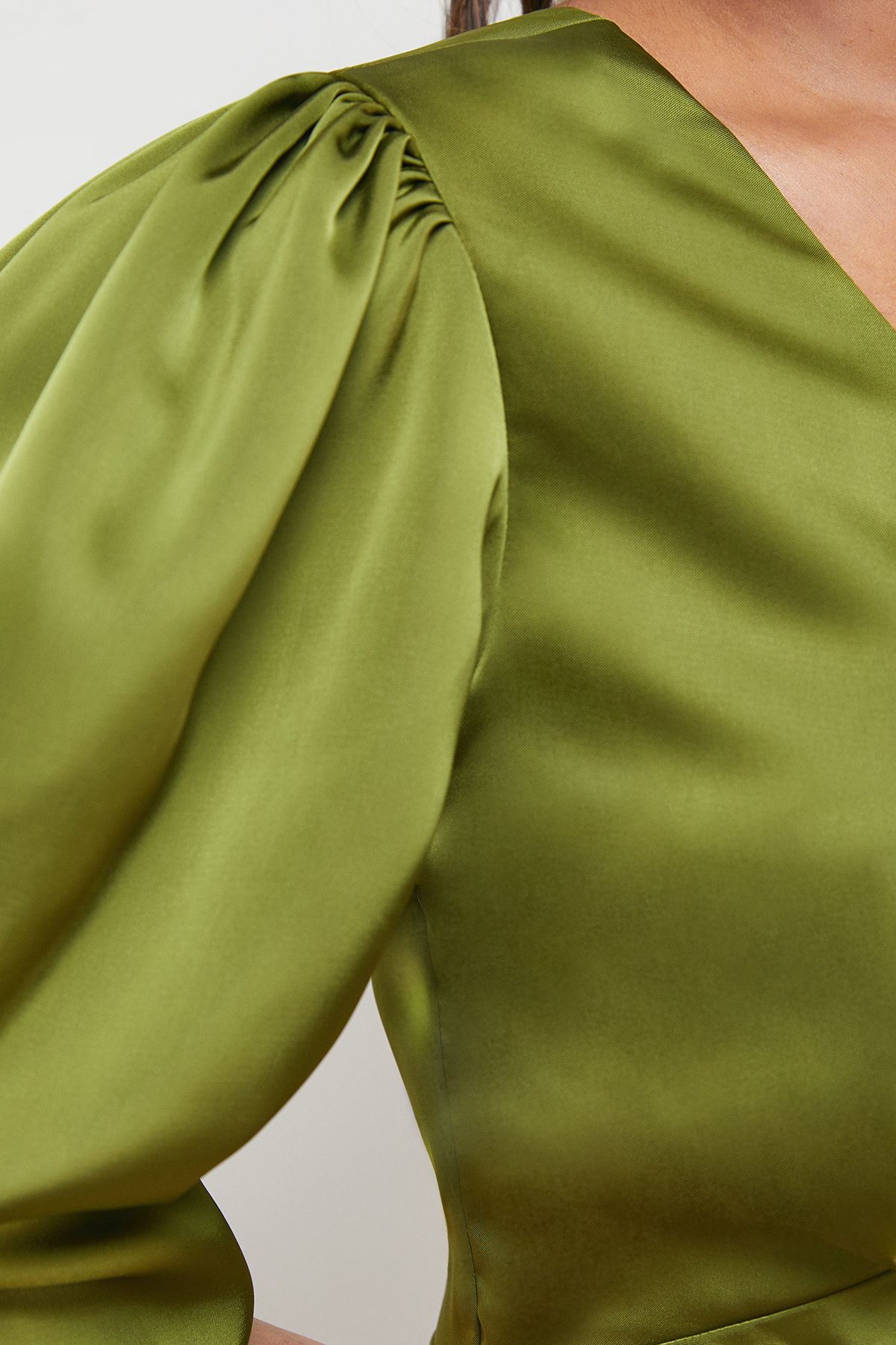 Oasis Satin V Neck Balloon Sleeve Bias Midi Dress Olive image 5