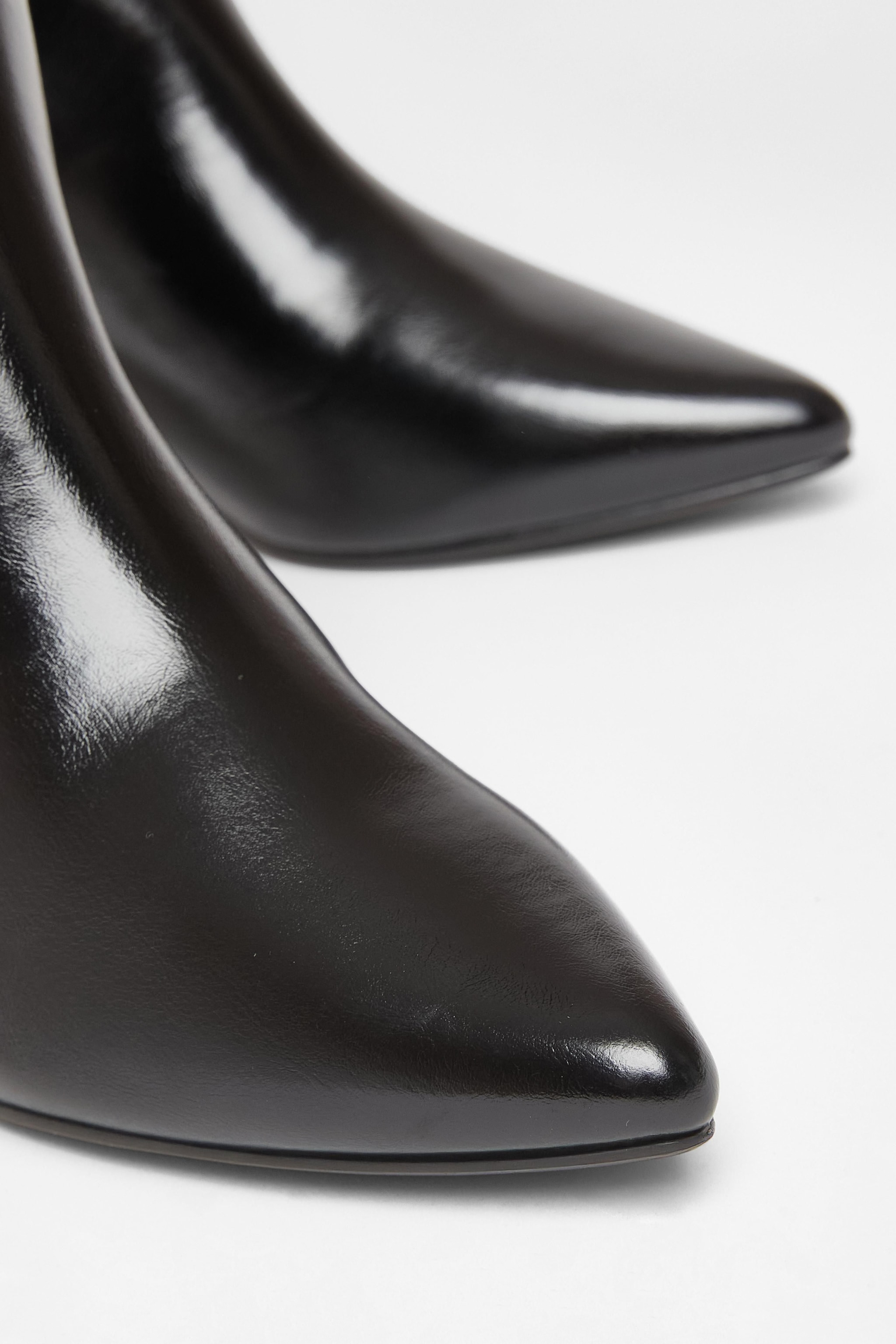 Quiz Black Faux Leather Pointed Toe Boots image 4