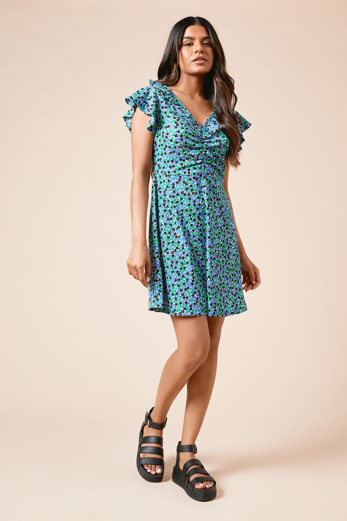 Dorothy Perkins Petite Floral Ruched Front Jersey Mini Dress Floral image 2