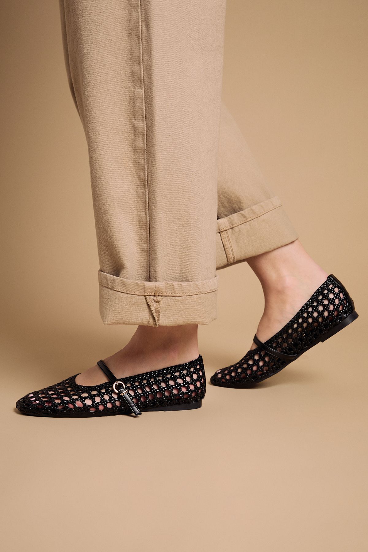 Oasis Alex Faux Leather Woven Mary-Jane Ballet Pumps Black image 3