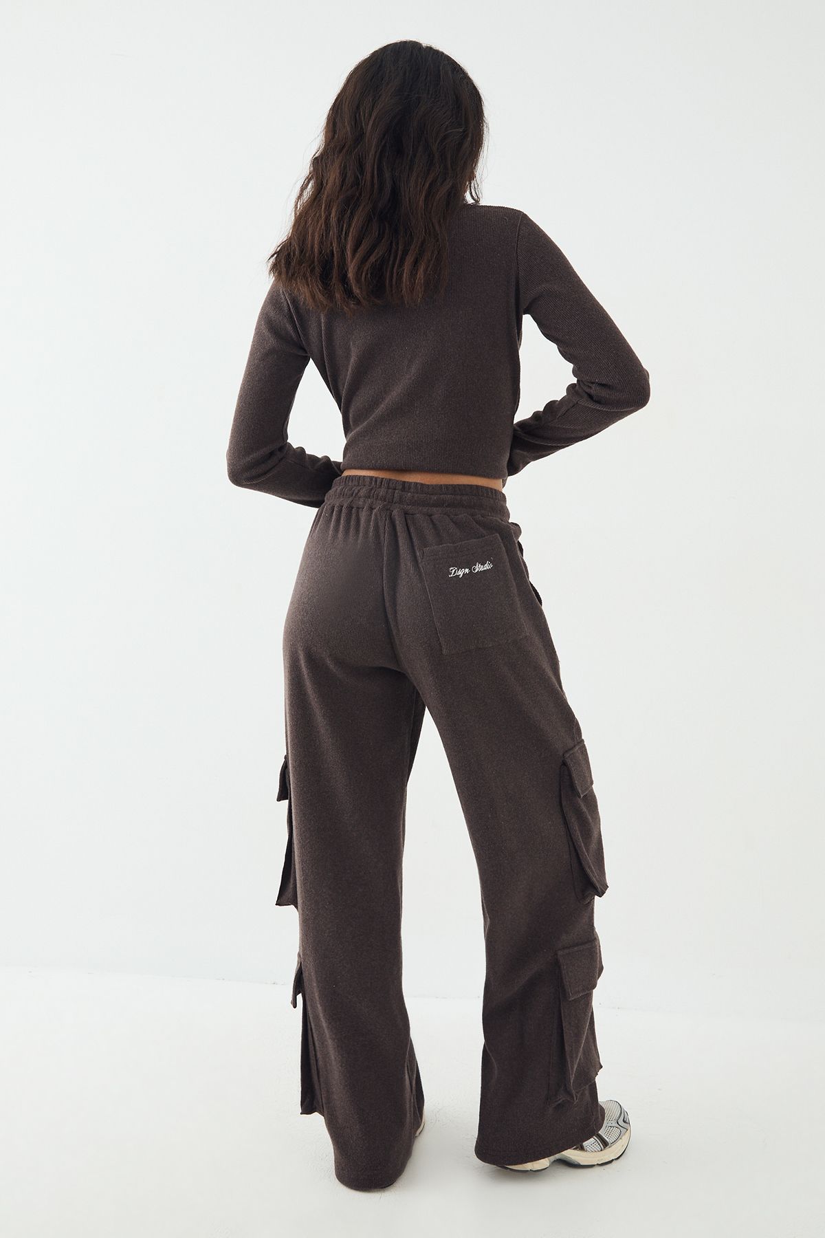 DSGN Studio DSGN Studio Brushed Rib Cargo Jogger Chocolate image 2