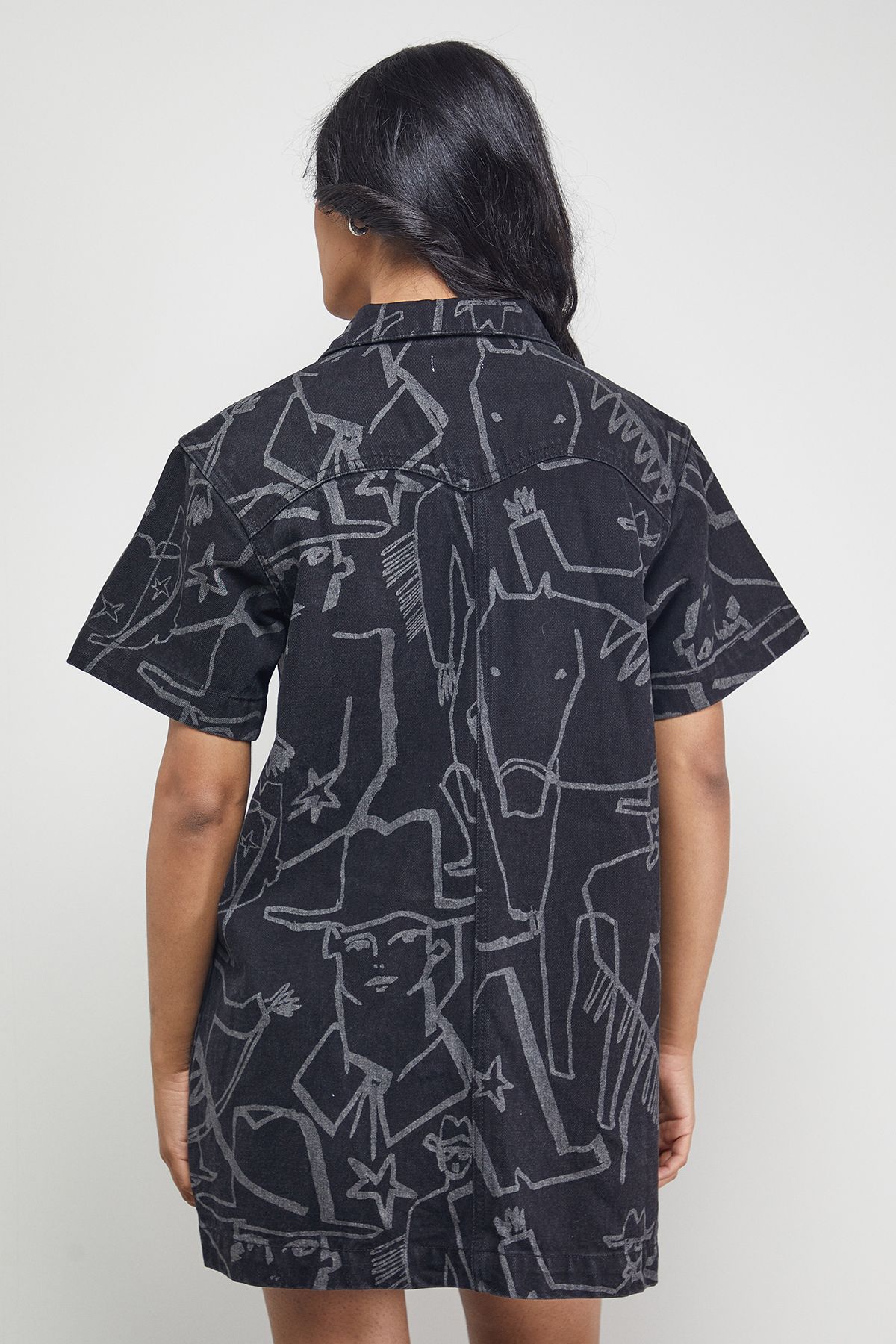 Warehouse Tony Printed Boxy Denim Mini Dress With Pockets Mid Blue image 4