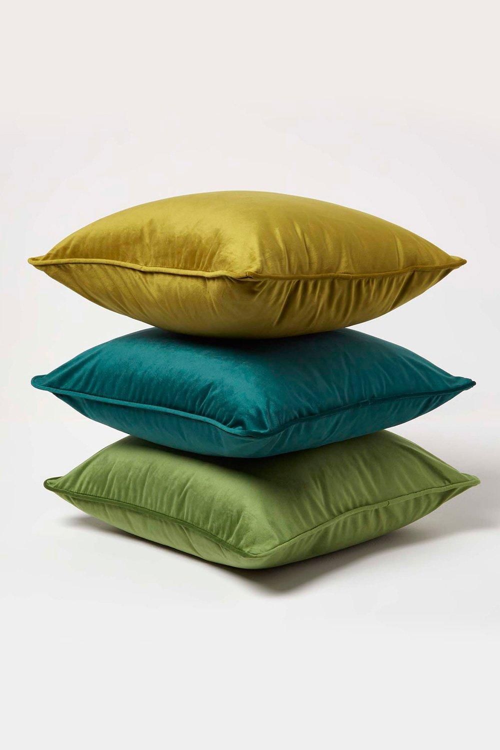 Homescapes Filled Velvet Cushion with Piped Edge 46 x 46 cm image 6